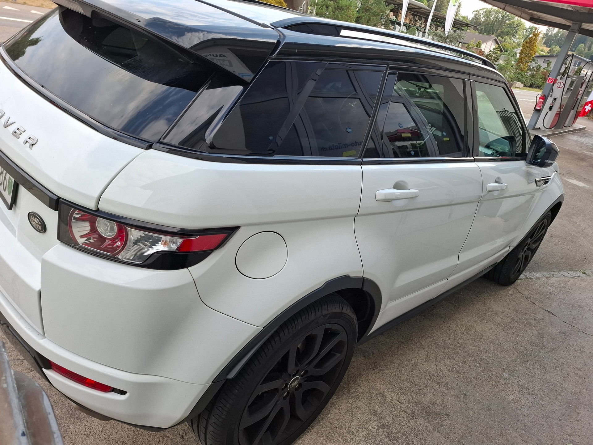 LAND ROVER Range Rover Evoque 2.0 Si4 Dynamic AT6-image-2