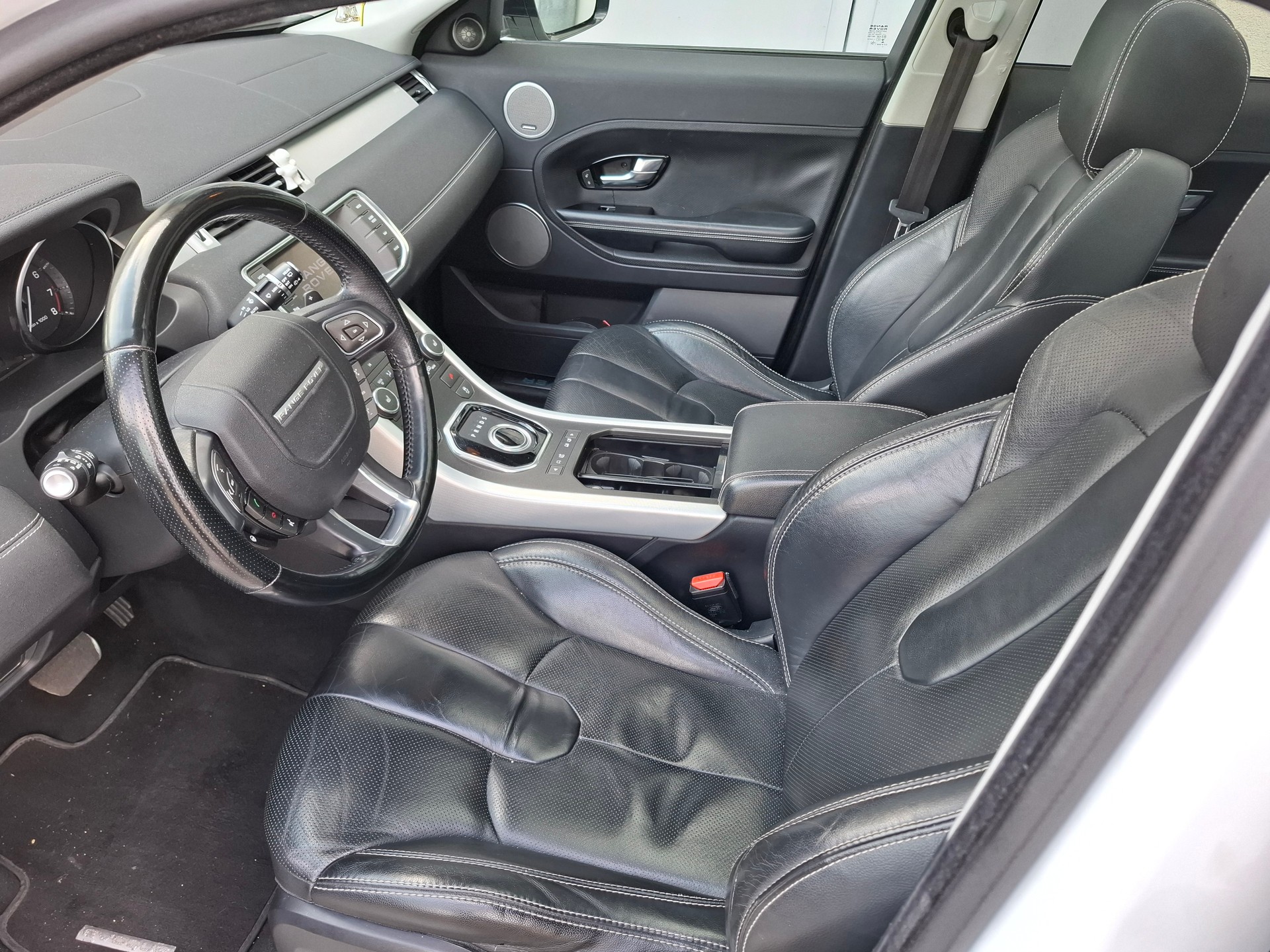 LAND ROVER Range Rover Evoque 2.0 Si4 Dynamic AT6-image-4