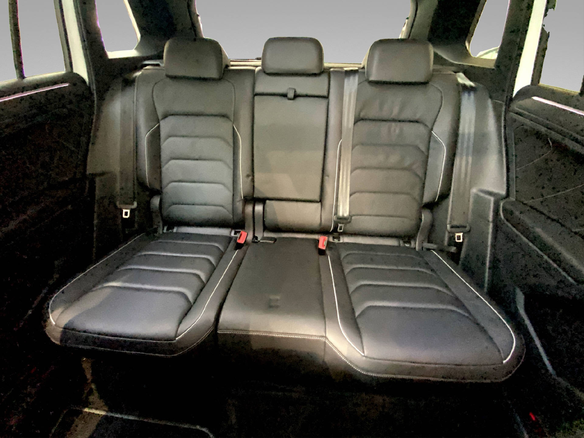 VW Tiguan 2.0 TDI SCR R-Line DSG-image-14