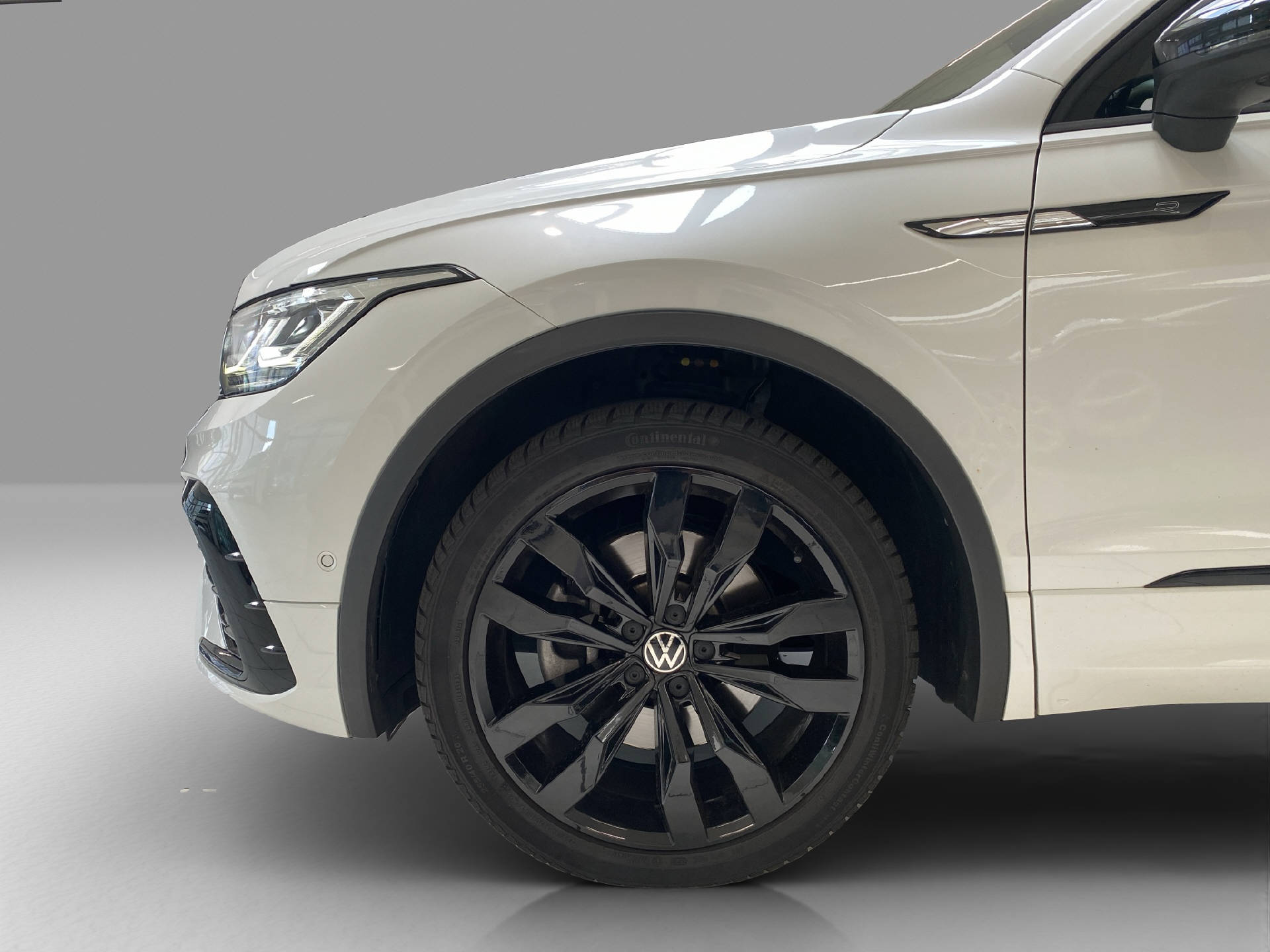 VW Tiguan 2.0 TDI SCR R-Line DSG-image-4