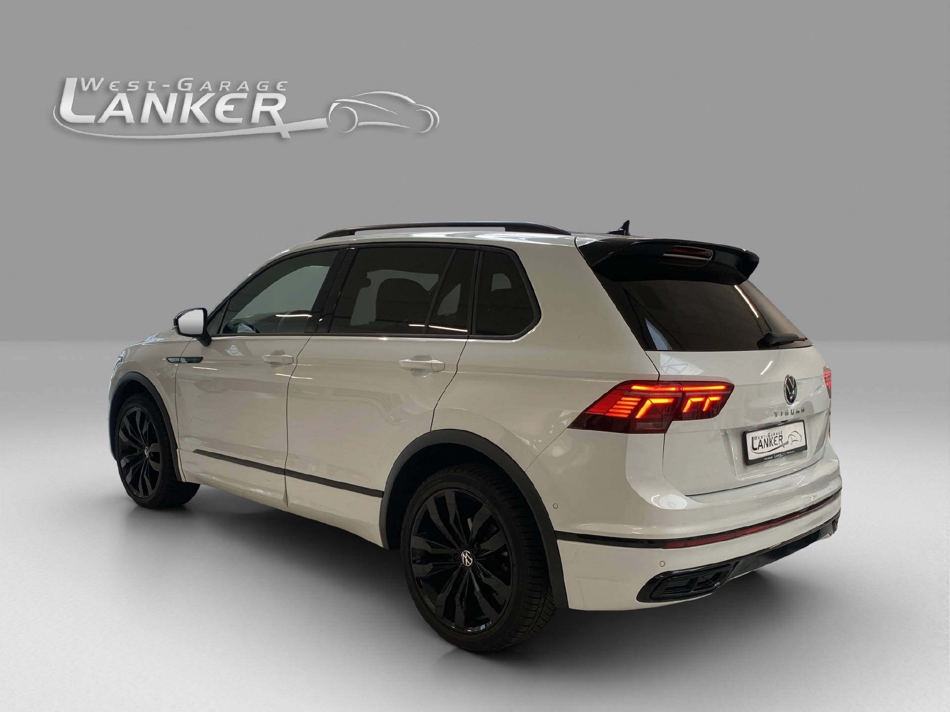 VW Tiguan 2.0 TDI SCR R-Line DSG-showroom-element-3