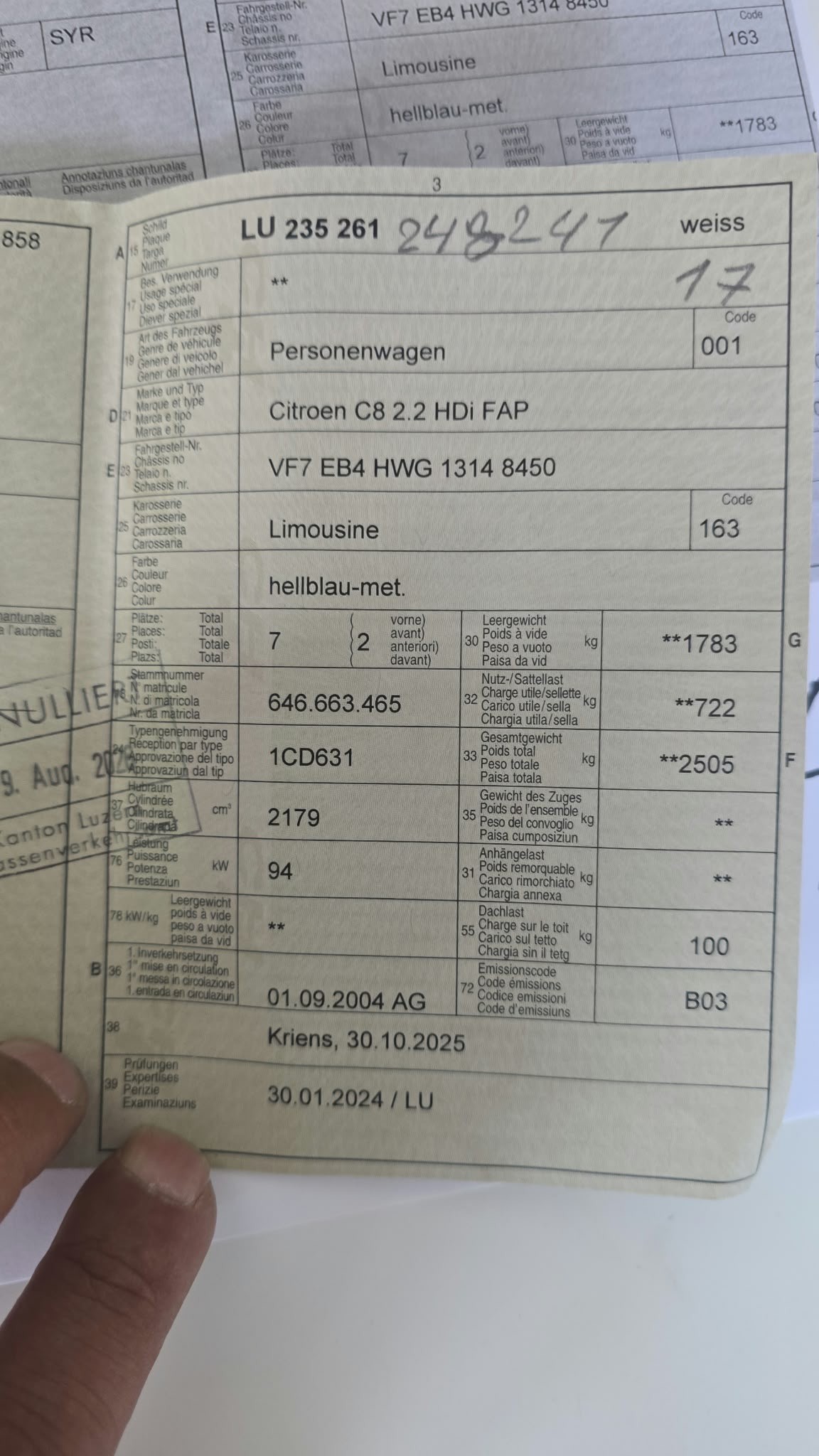 CITROEN C8 2.2 16V HDi Exclusive-image-14