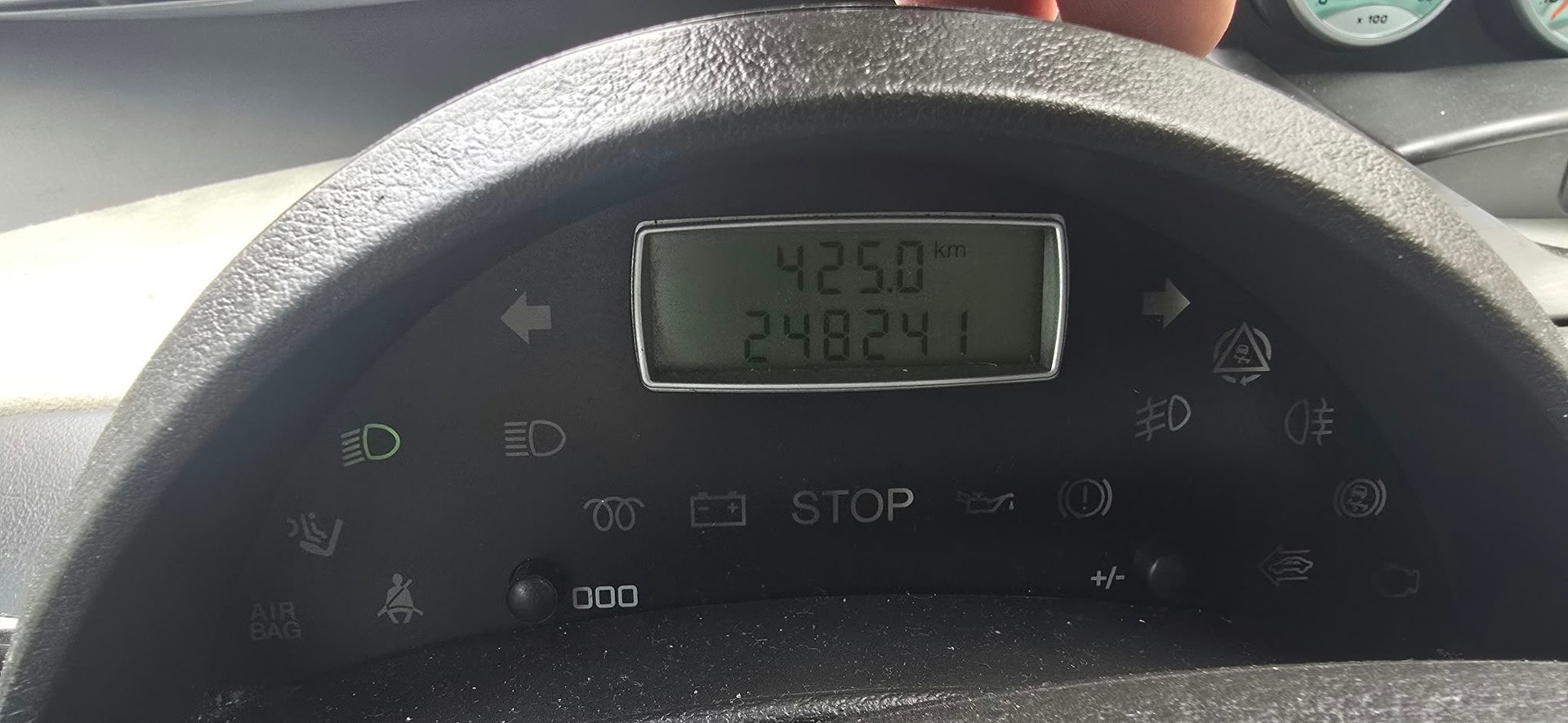 CITROEN C8 2.2 16V HDi Exclusive-image-15