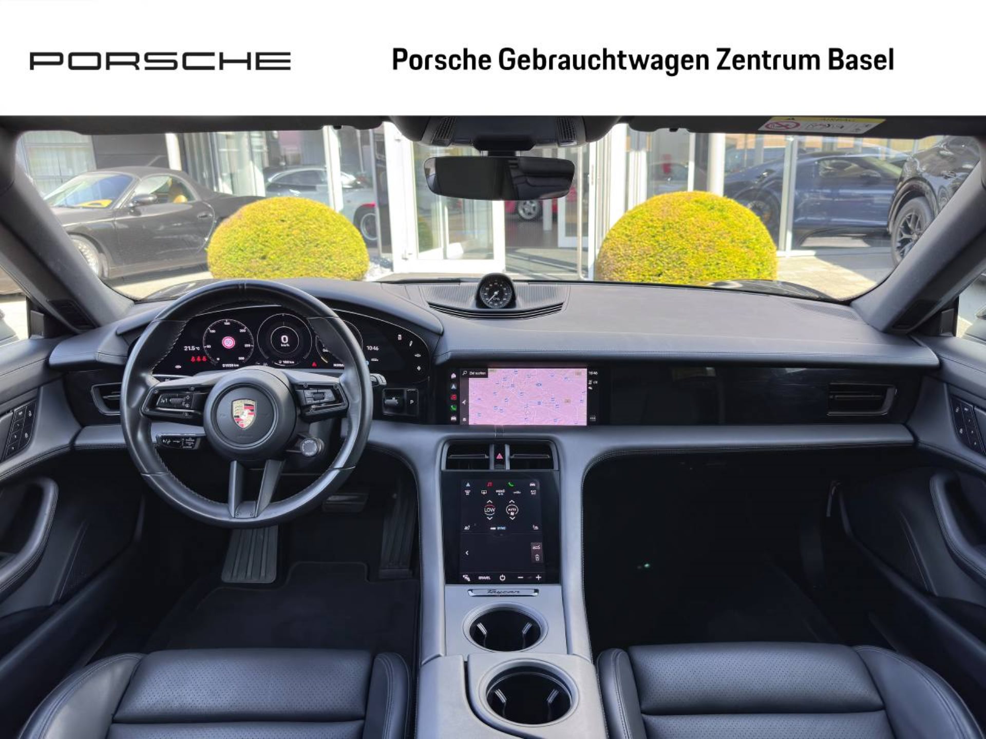 PORSCHE Taycan 4S Cross Turismo-image-14
