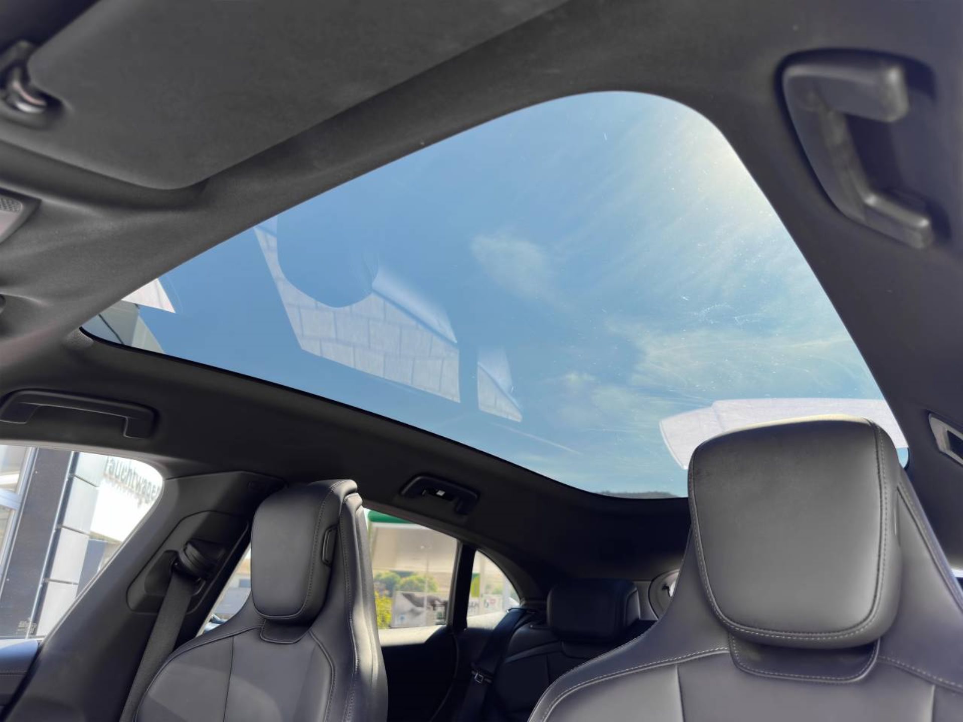 PORSCHE Taycan 4S Cross Turismo-image-23
