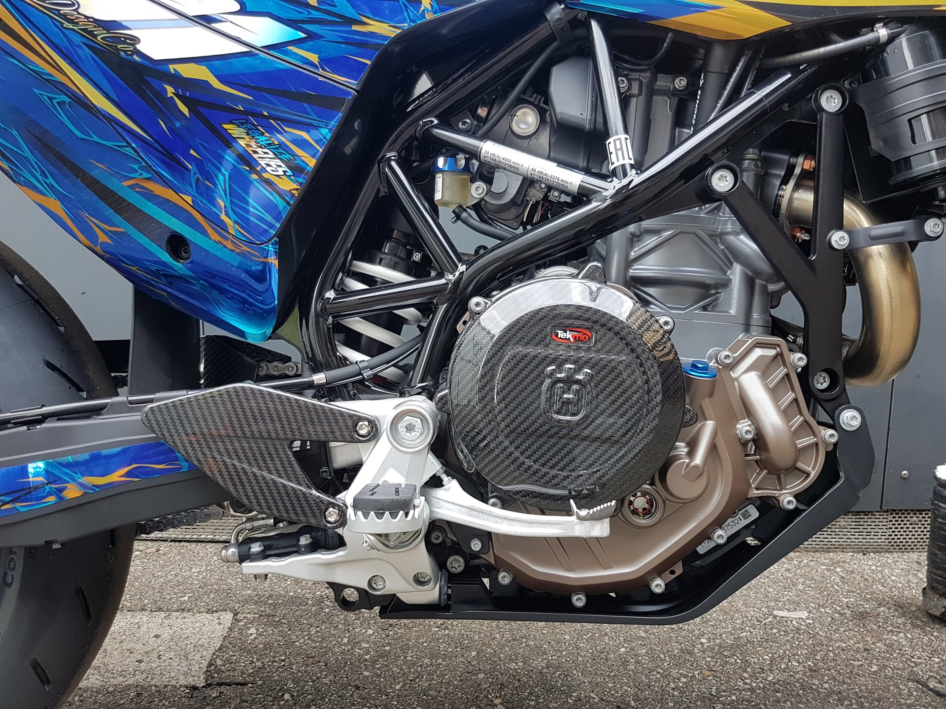 HUSQVARNA 701 Supermoto (35kW)-image-8