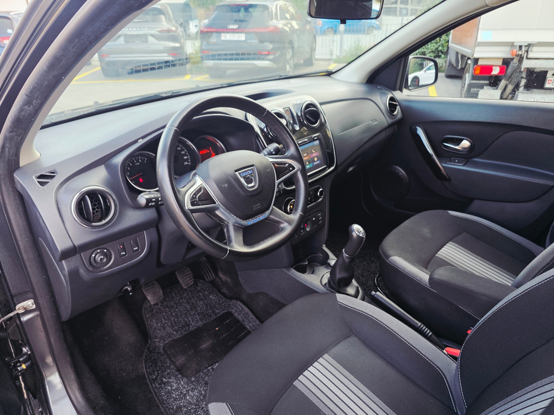 DACIA Sandero Tce 90 STEPWAY Lauréate FACELIFT*FRISCH MFK UND SERVICE*8 FACH RÄDER*-image-10