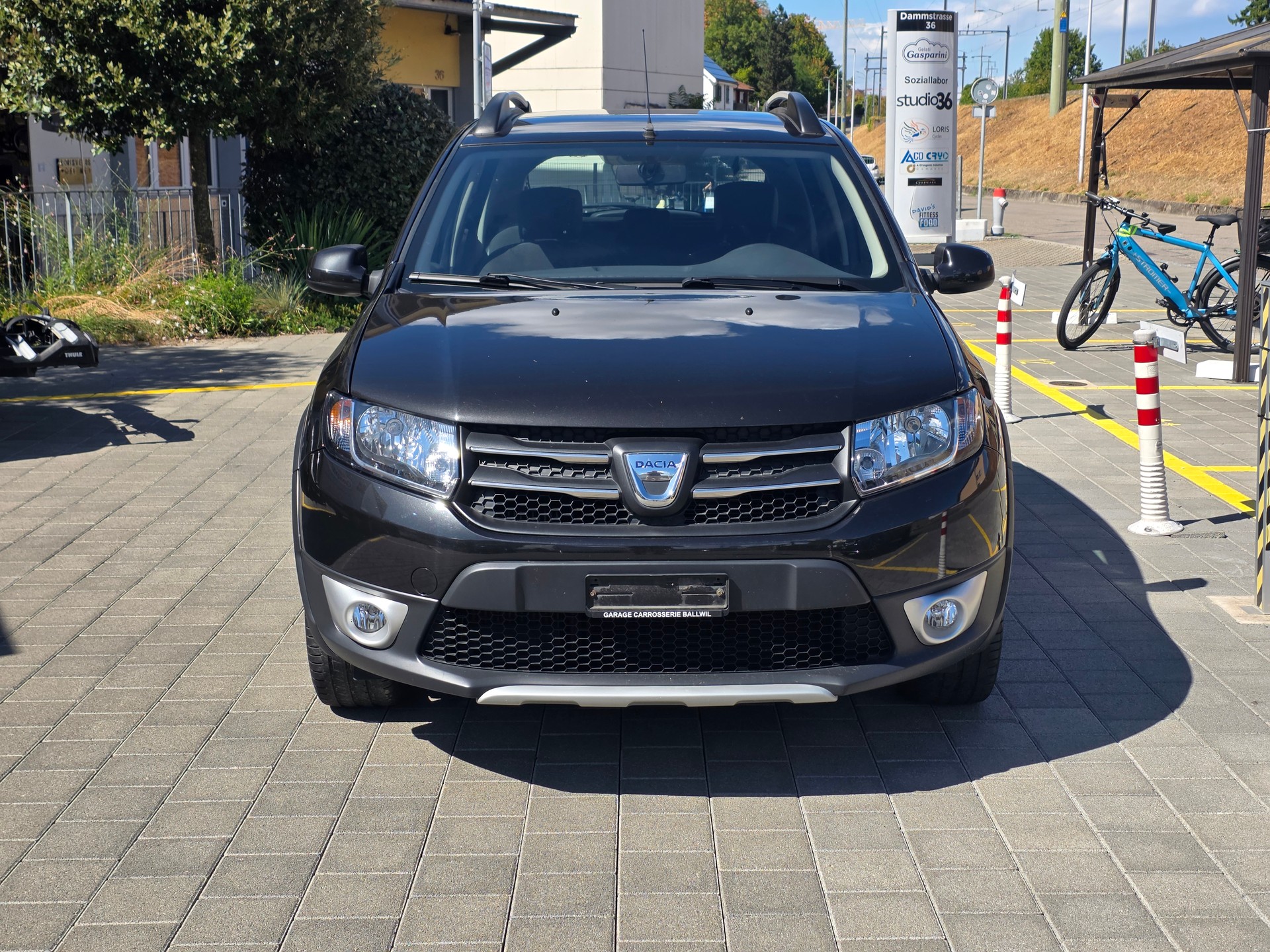 DACIA Sandero 1.5 dCi STEPWAY LAUREATE*FRISCH MFK UND AB GROSSEM SERVICE*8 FACH RÄDER*-image-1