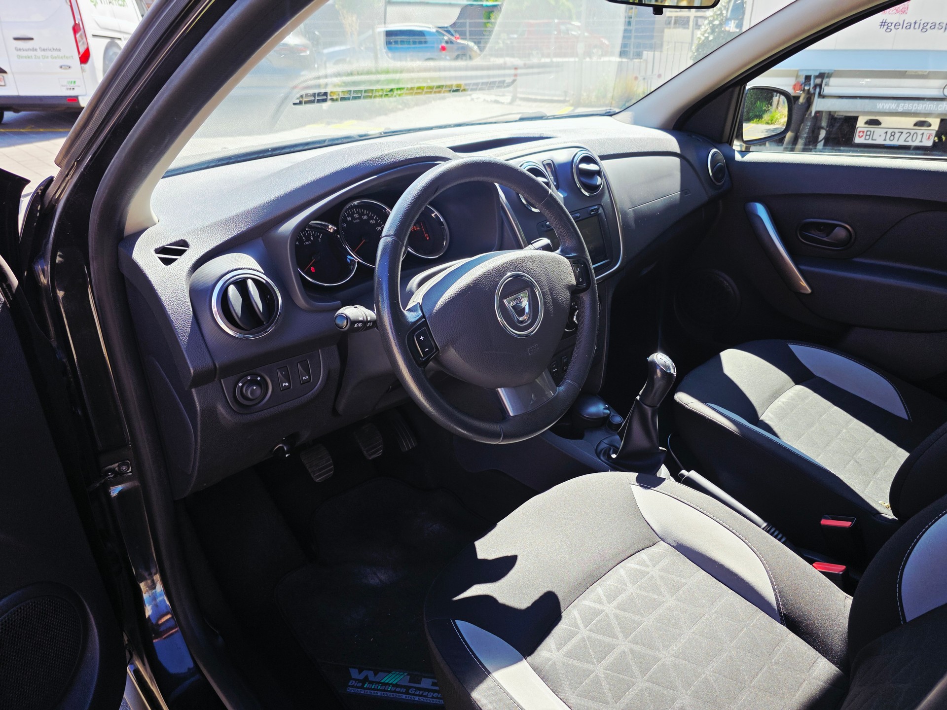 DACIA Sandero 1.5 dCi STEPWAY LAUREATE*FRISCH MFK UND AB GROSSEM SERVICE*8 FACH RÄDER*-image-8