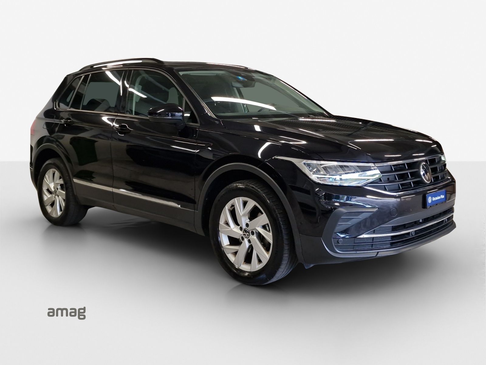 VW Tiguan 2.0 TDI SCR Life 4Motion DSG-image-5