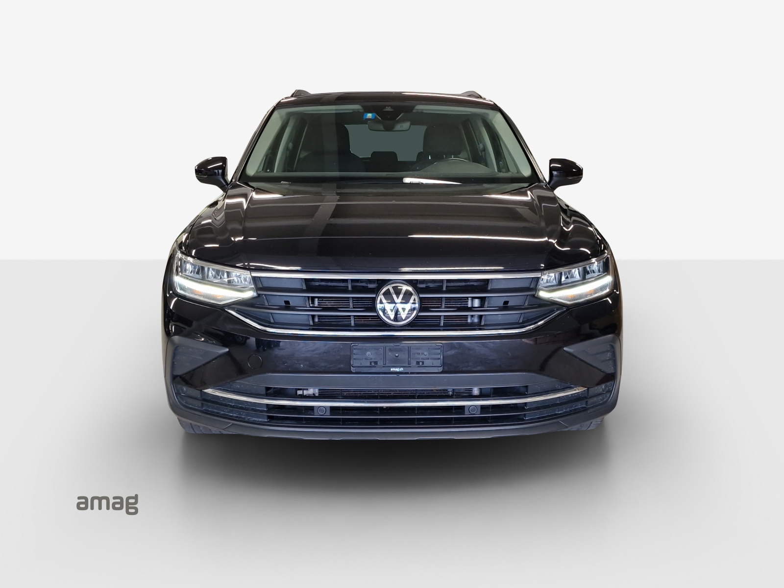 VW Tiguan 2.0 TDI SCR Life 4Motion DSG-image-6