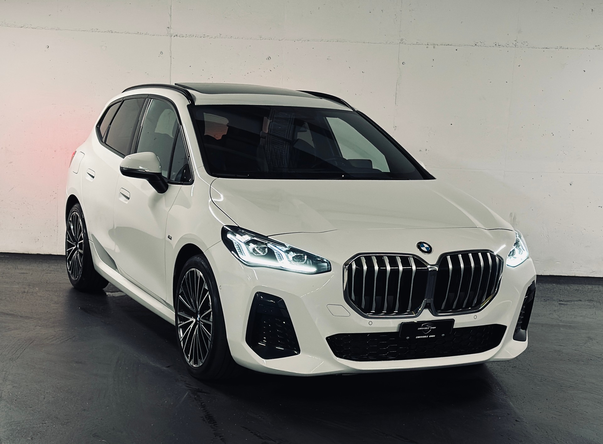 BMW 223i Active Tourer M-Sport SDKG-image-1
