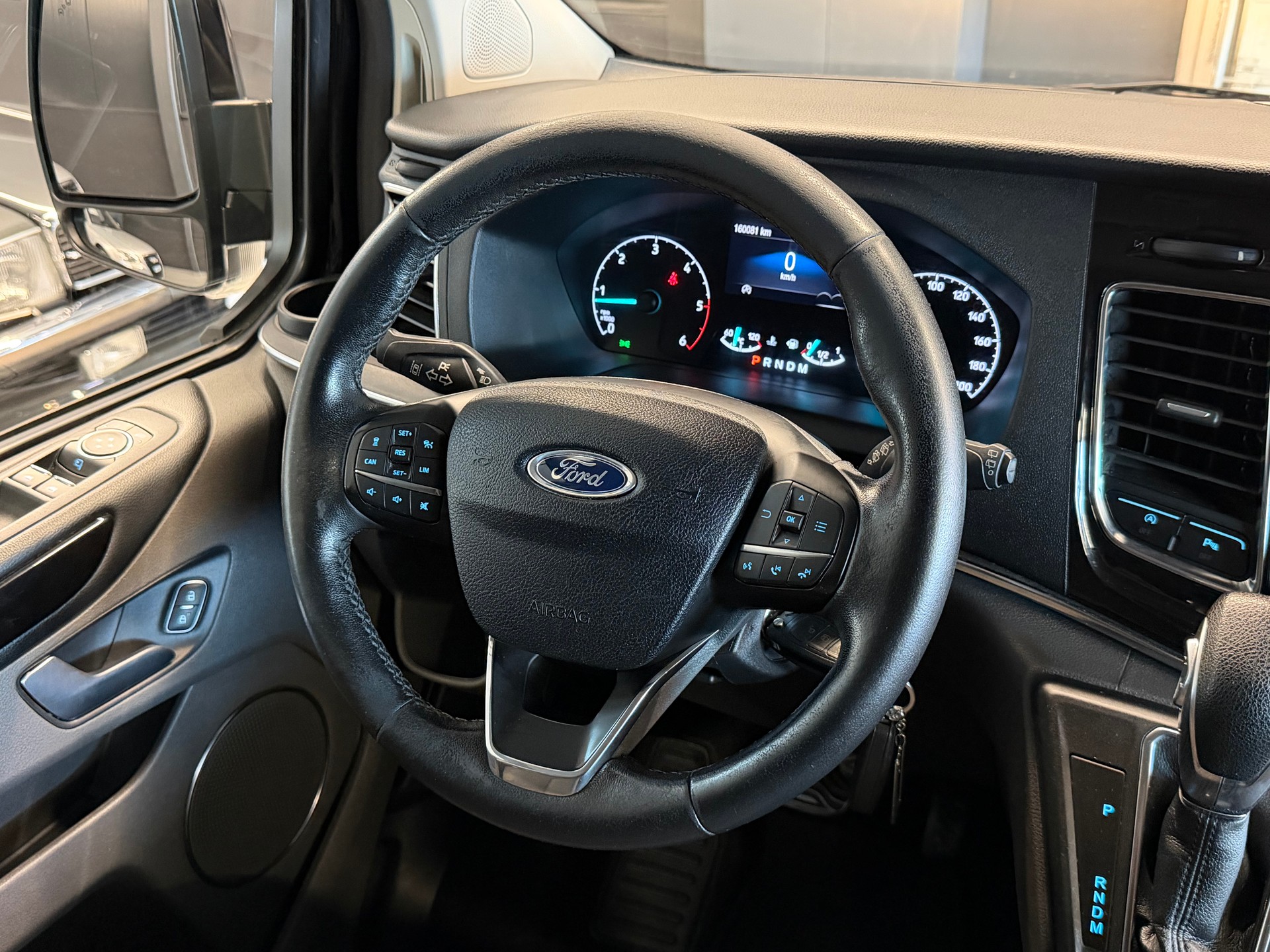 FORD Tourneo Custom 310 L1H1 Titanium SelectShift A-image-16