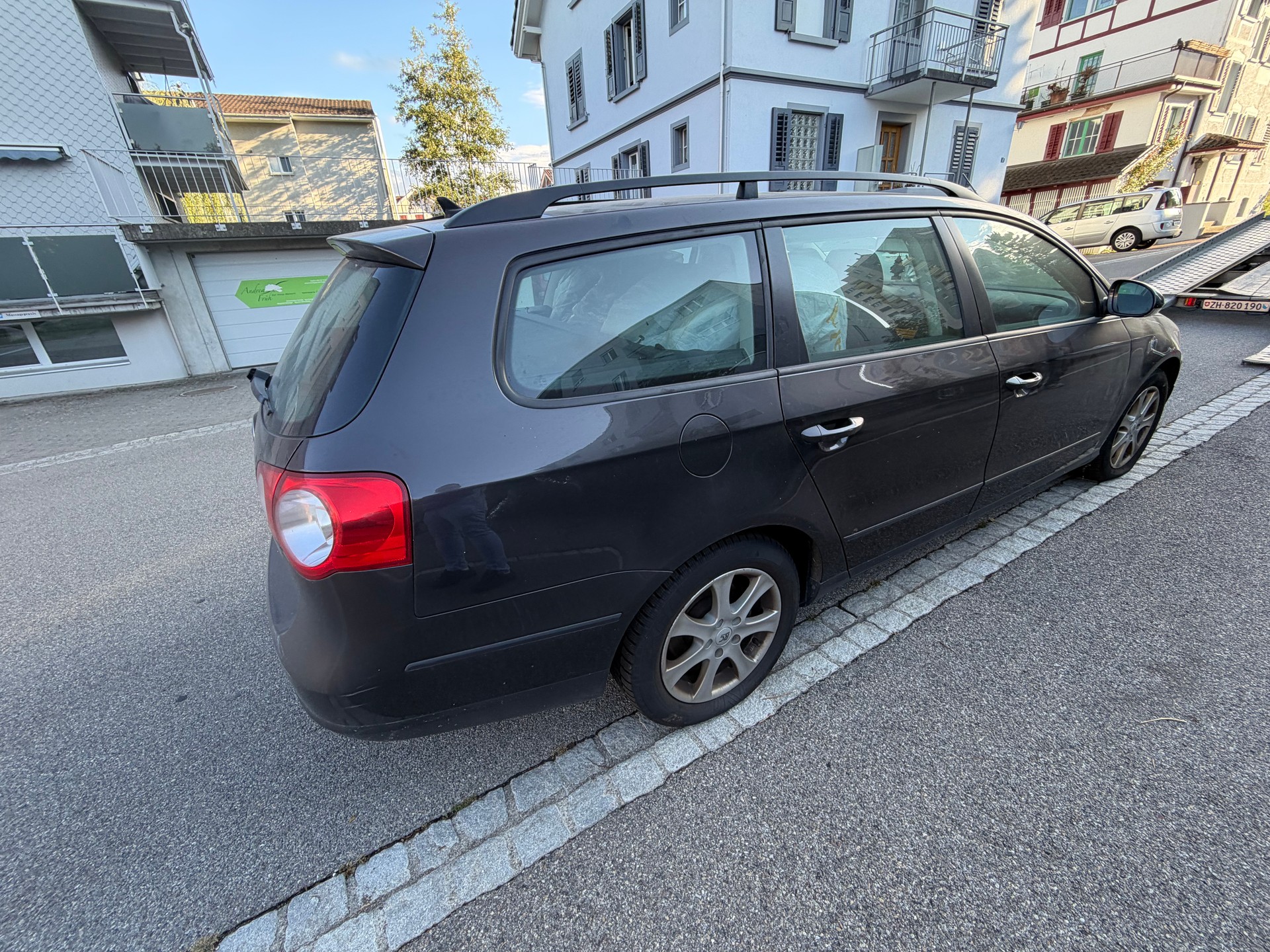 VW Passat Variant 2.0 TDI BlueMotion Value-image-6