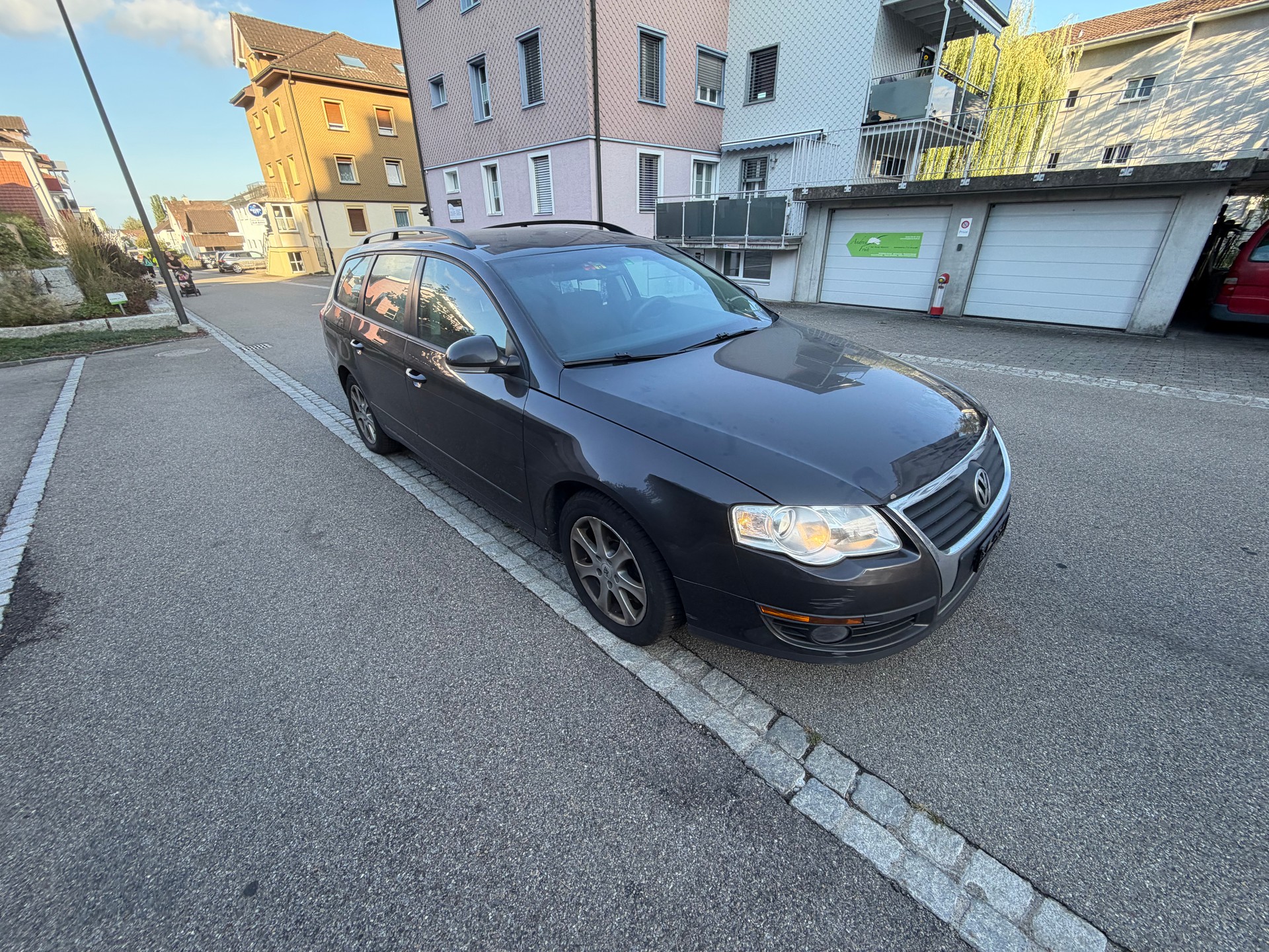 VW Passat Variant 2.0 TDI BlueMotion Value-image-2