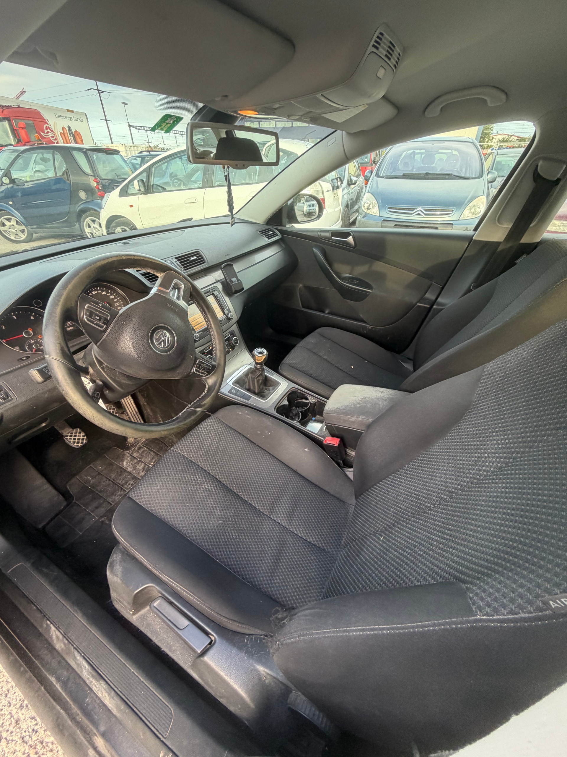 VW Passat Variant 2.0 TDI BlueMotion Value-image-8
