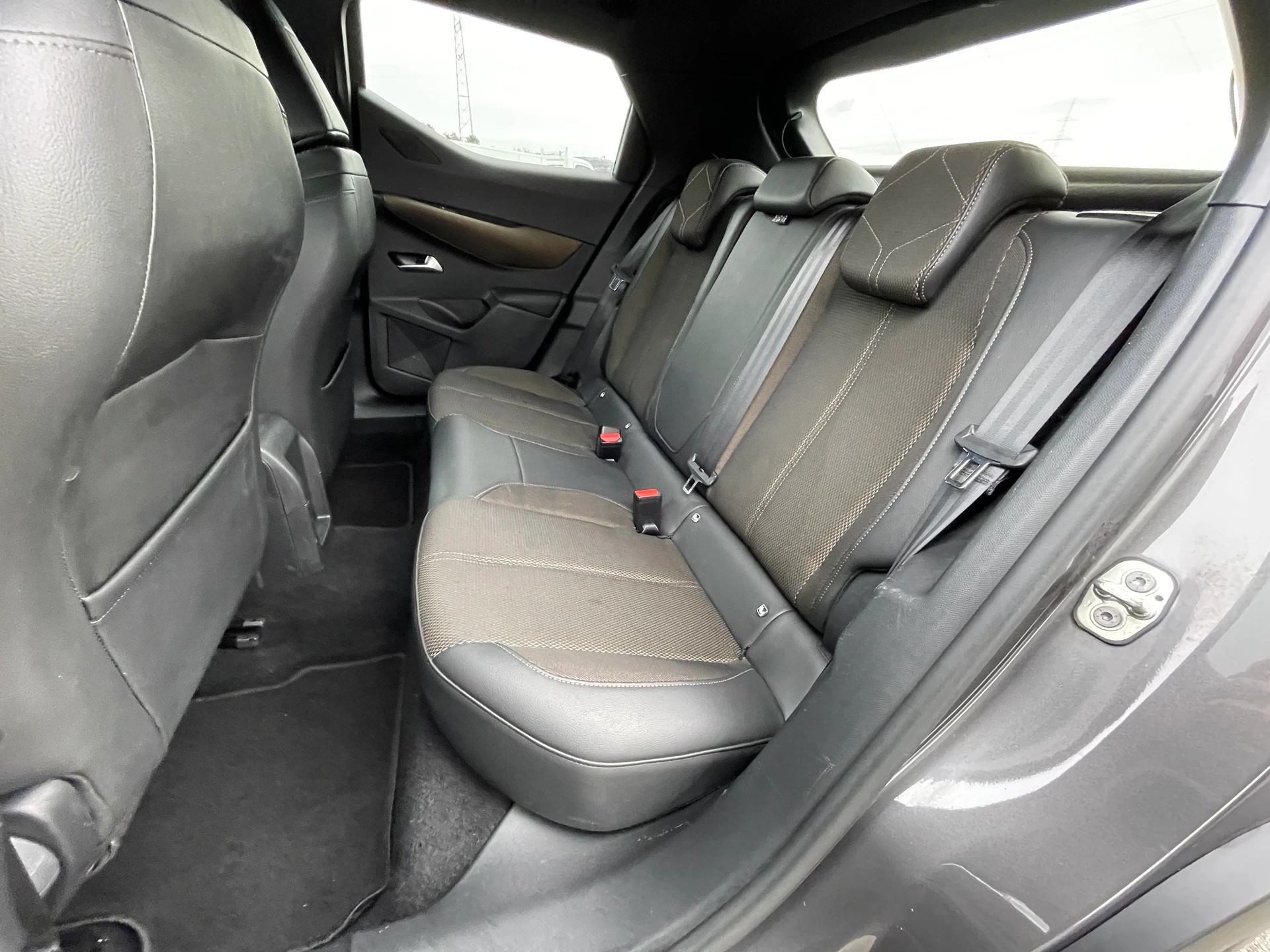 DS AUTOMOBILES DS 3 Crossback 1.2 PureTech SO Chic EAT8-image-12