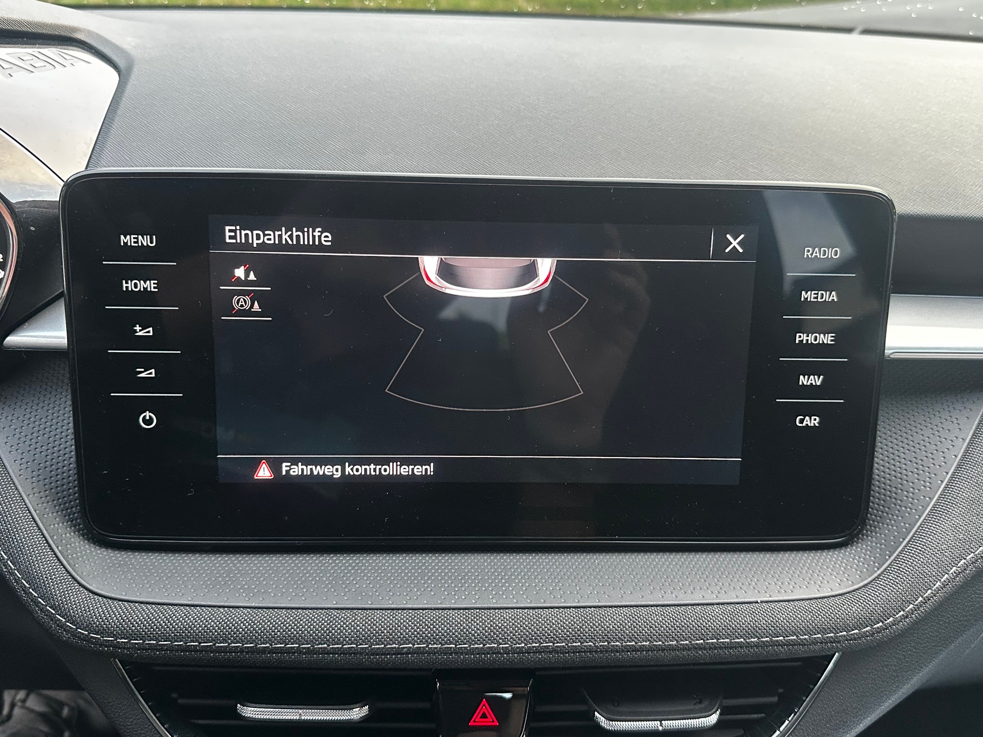 SKODA Fabia 1.0 TSI Style DSG-image-9
