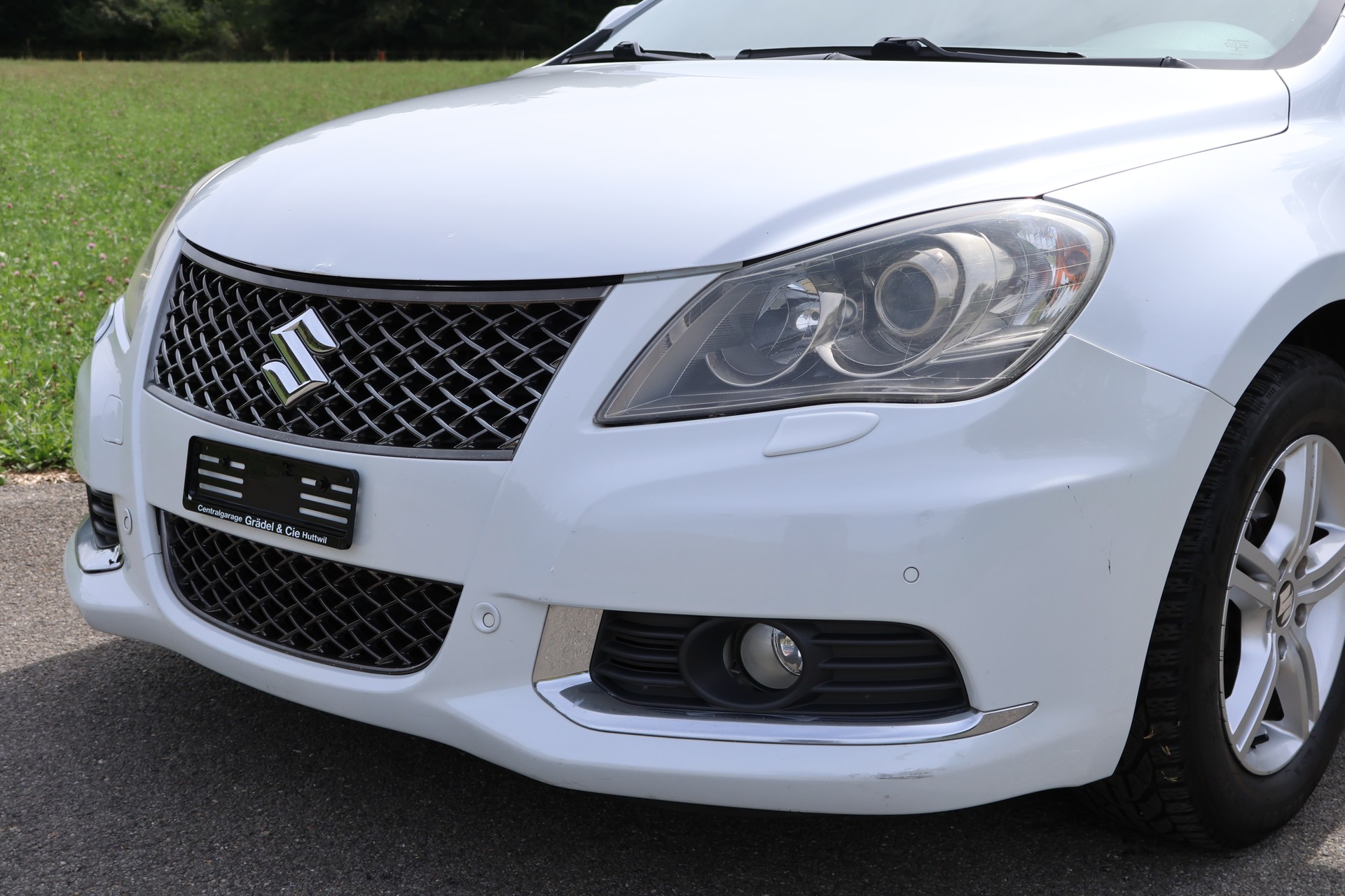 SUZUKI Kizashi 2.4 GL Top Indigo 4WD-image-12