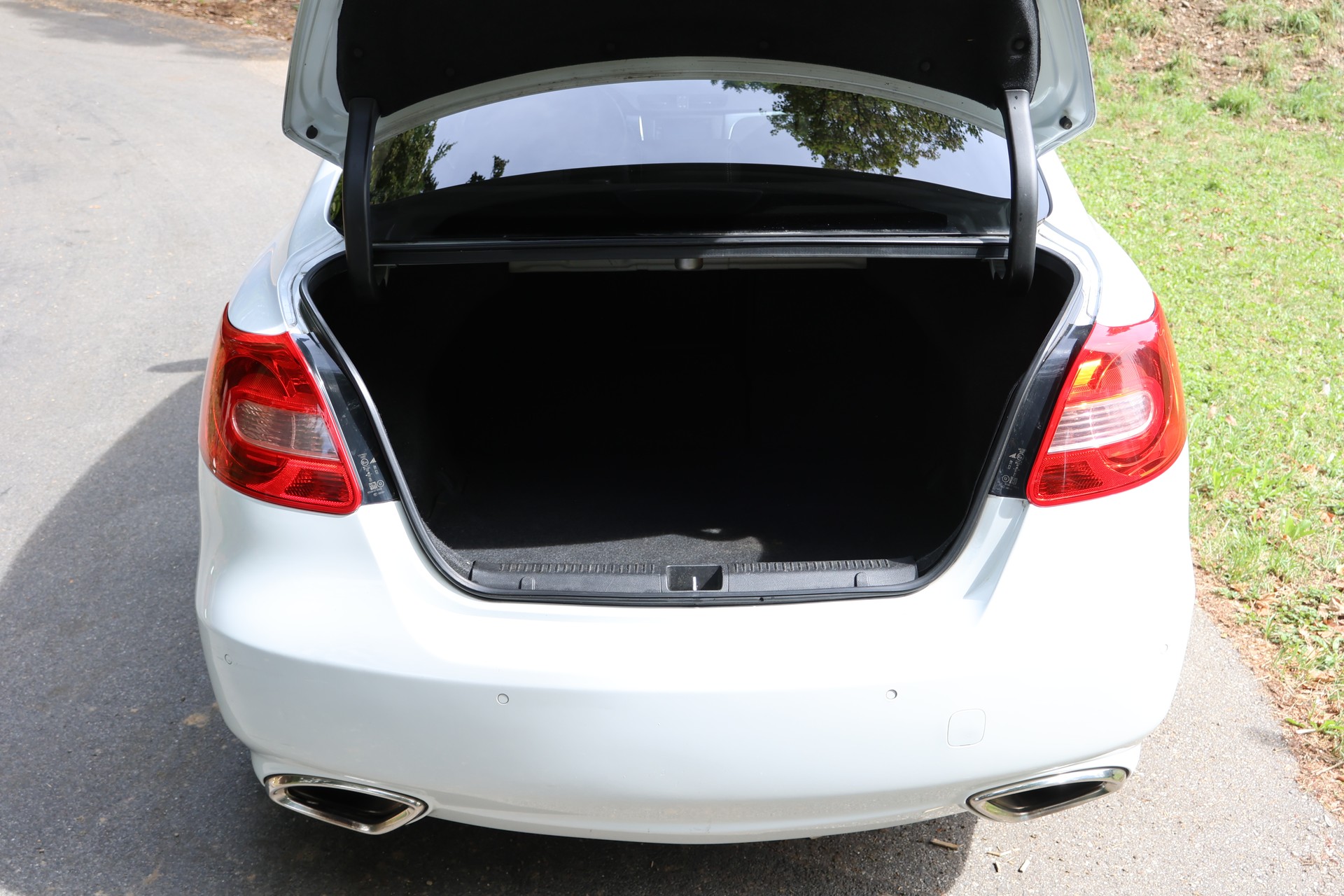 SUZUKI Kizashi 2.4 GL Top Indigo 4WD-image-11