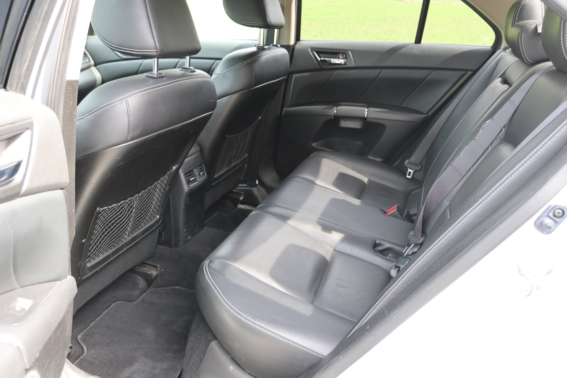 SUZUKI Kizashi 2.4 GL Top Indigo 4WD-image-10