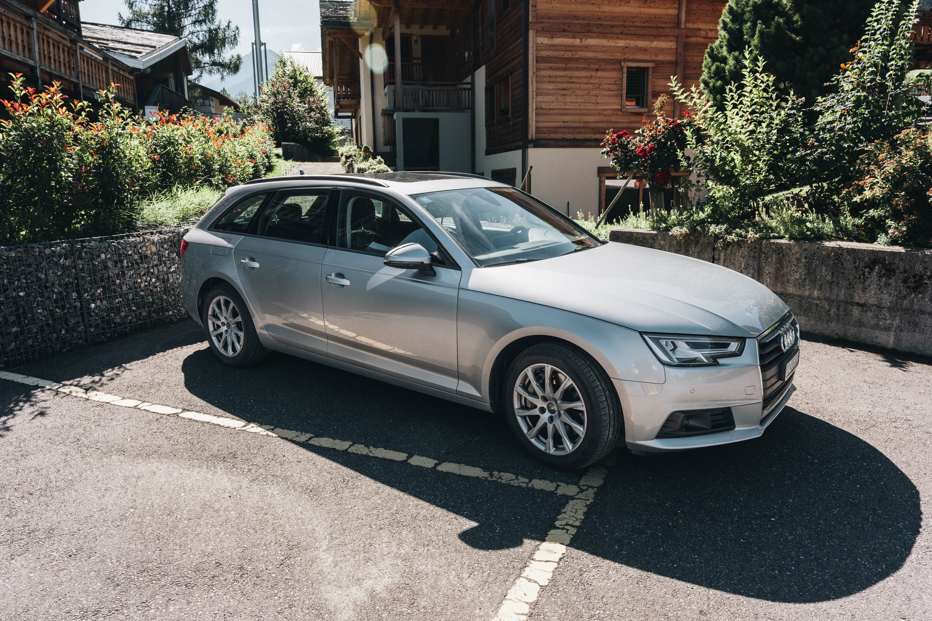 AUDI 2.0 TFSI 252 Design quattro S-Tronic-image-3