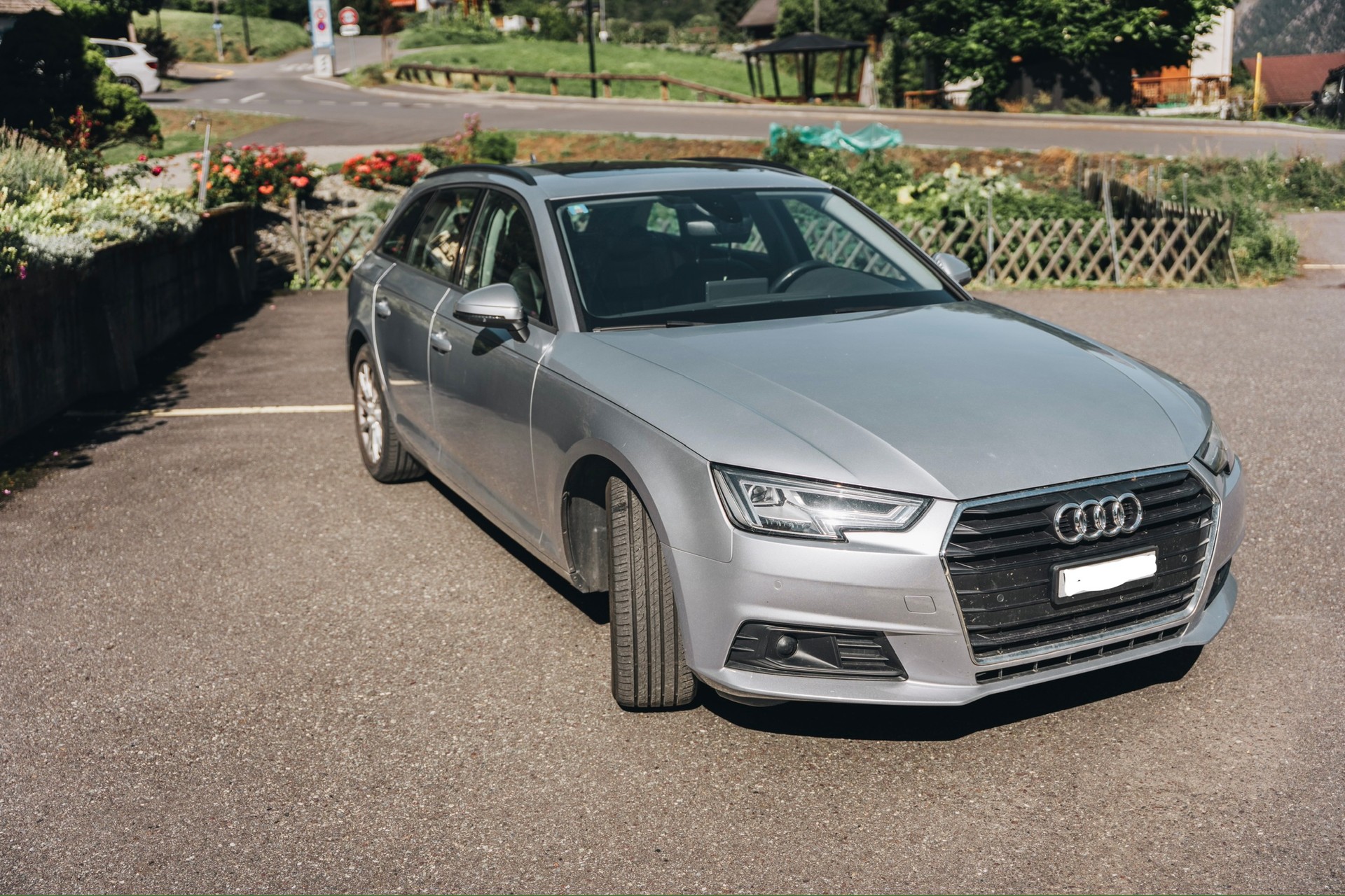 AUDI 2.0 TFSI 252 Design quattro S-Tronic-image-0