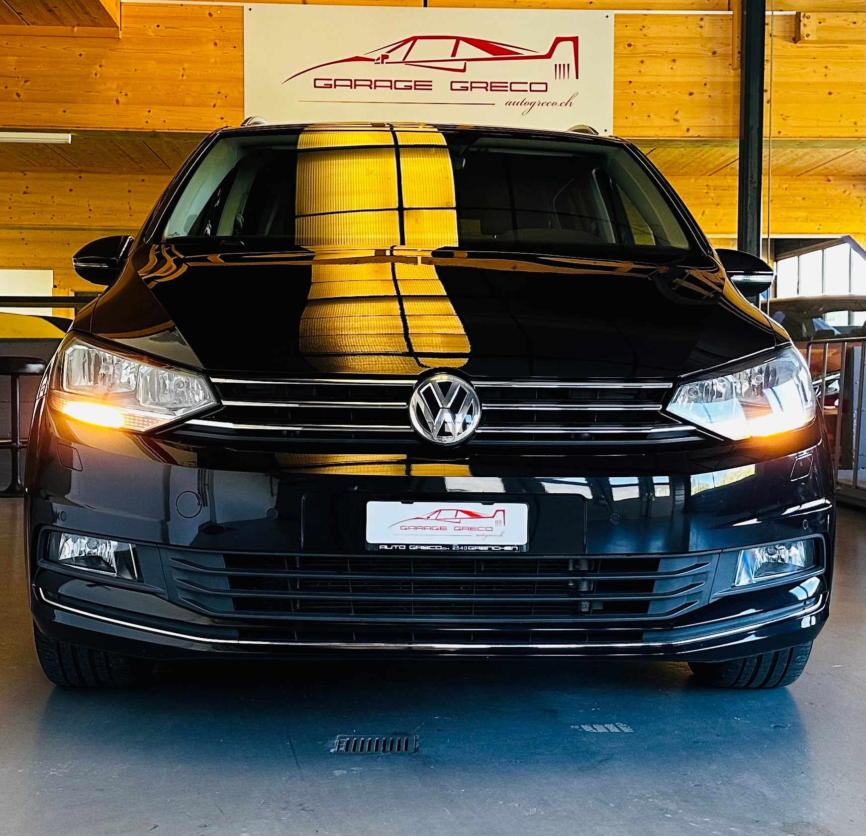 VW Touran 1.4 TSI BlueMotion Technology Highline DSG-image-3