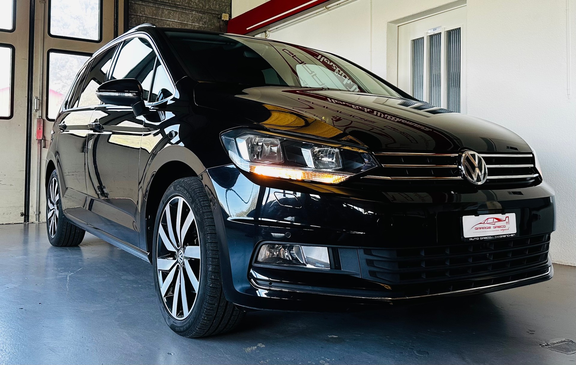 VW Touran 1.4 TSI BlueMotion Technology Highline DSG-image-4