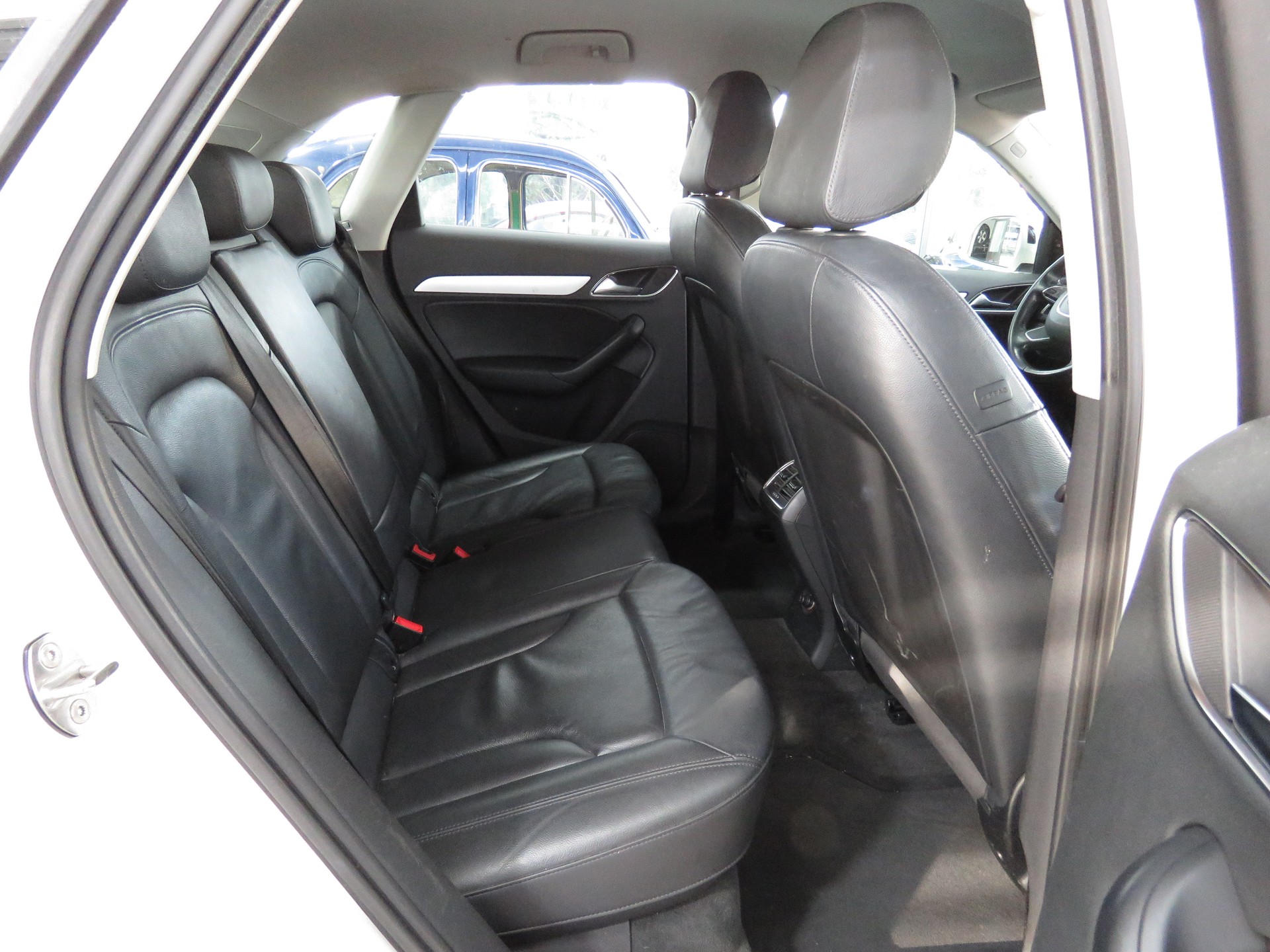 AUDI Q3 2.0 TDI Quattro S-tronic (Automat) ab Platz, Fixpreis !!!-image-12