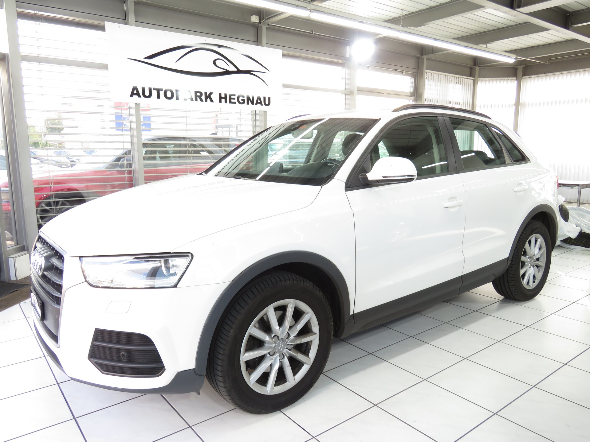 AUDI Q3 2.0 TDI Quattro S-tronic (Automat) ab Platz, Fixpreis !!!-image-0