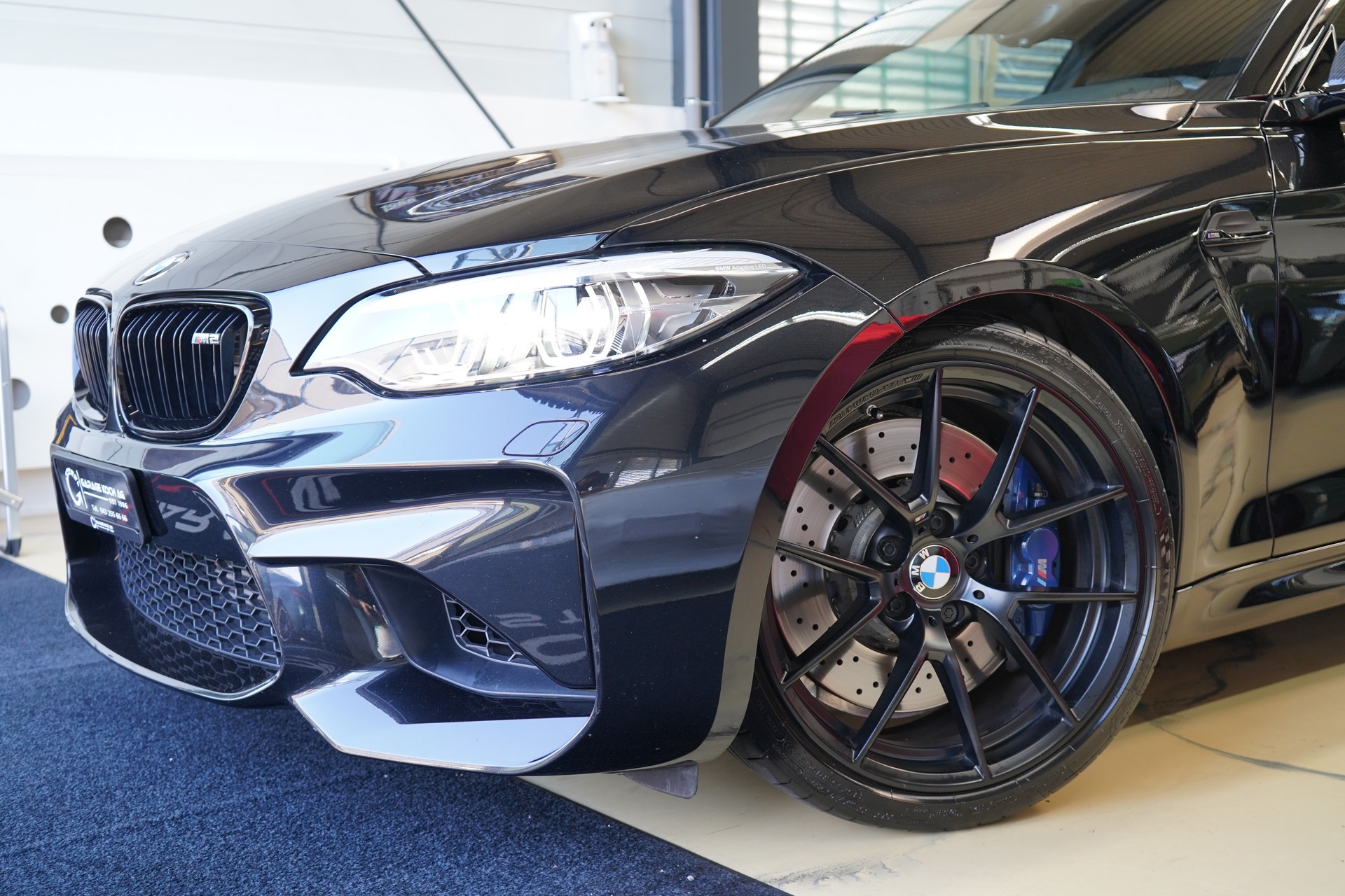 BMW M2 Swiss Performance Edition Drivelogic-showroom-element-3