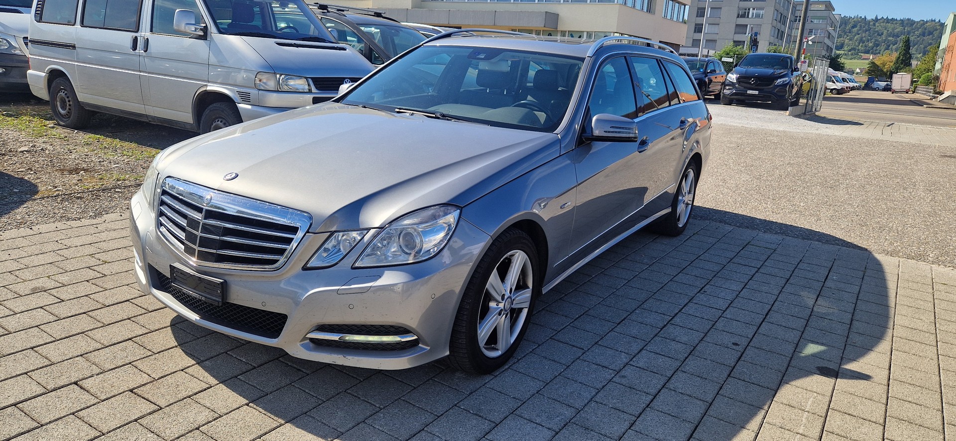 MERCEDES-BENZ E 250 CDI BlueEfficiency Elégance 4Matic 7G-Tronic-image-0