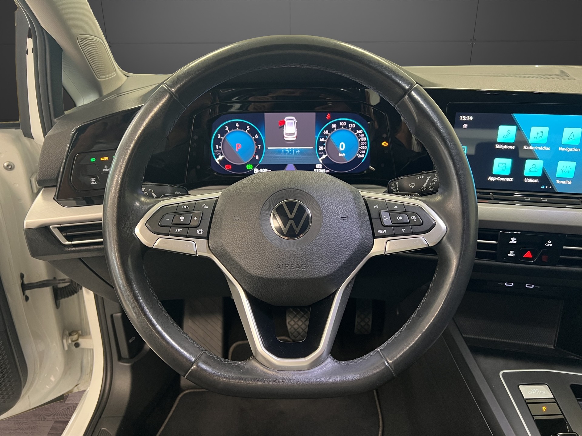 VW Golf 1.0 eTSI mHEV ACTLife DSG-image-6