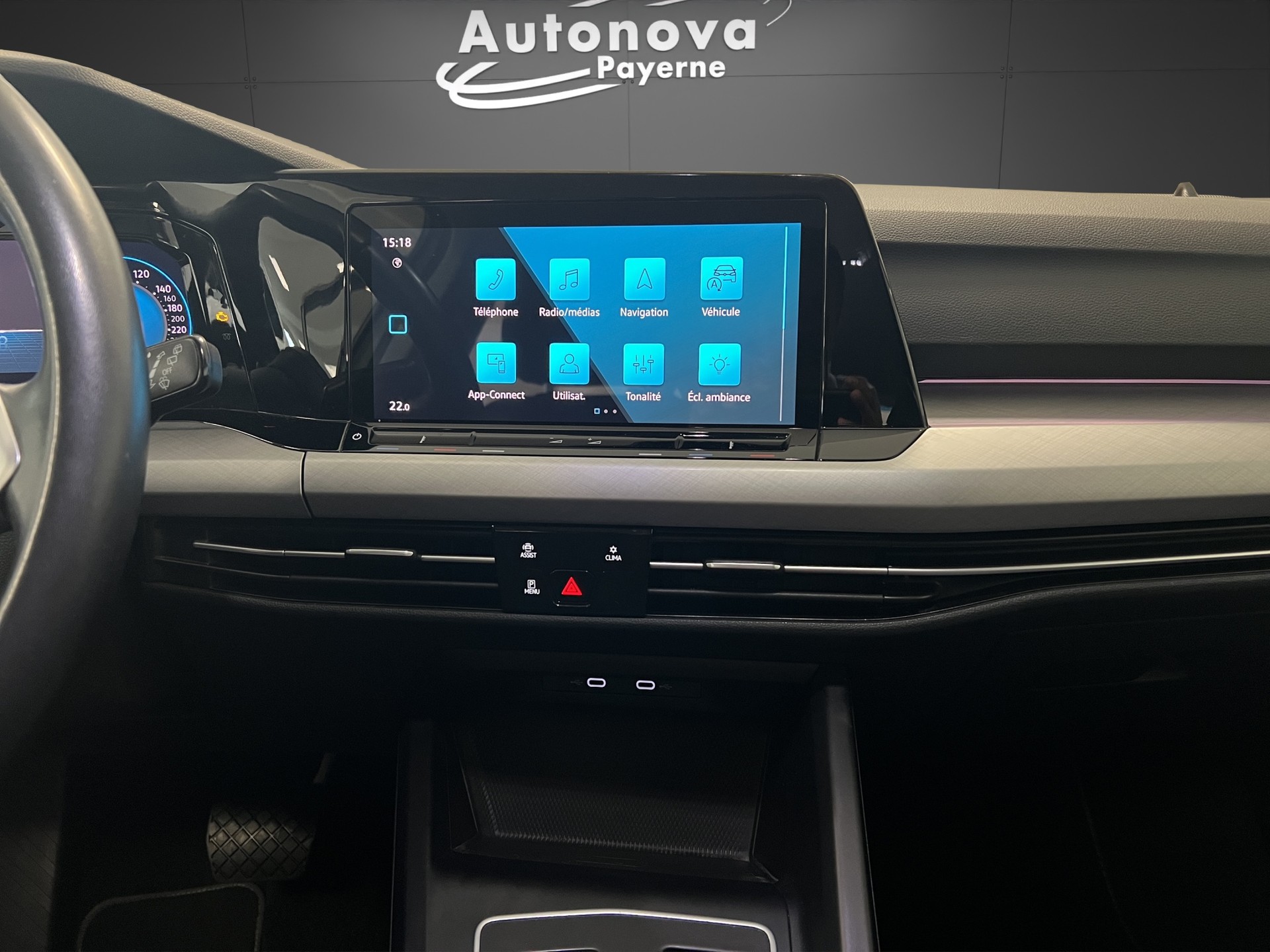 VW Golf 1.0 eTSI mHEV ACTLife DSG-image-11