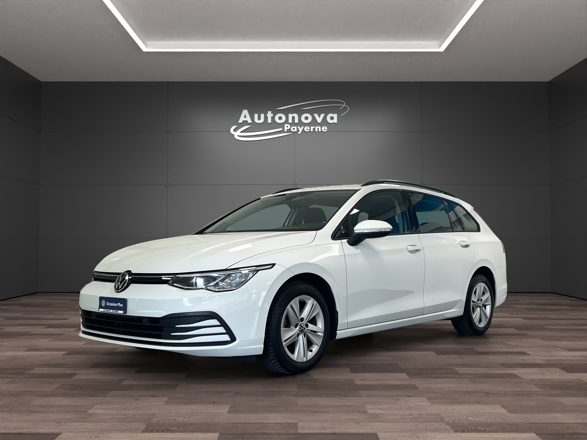 VW Golf 1.0 eTSI mHEV ACTLife DSG-image-0