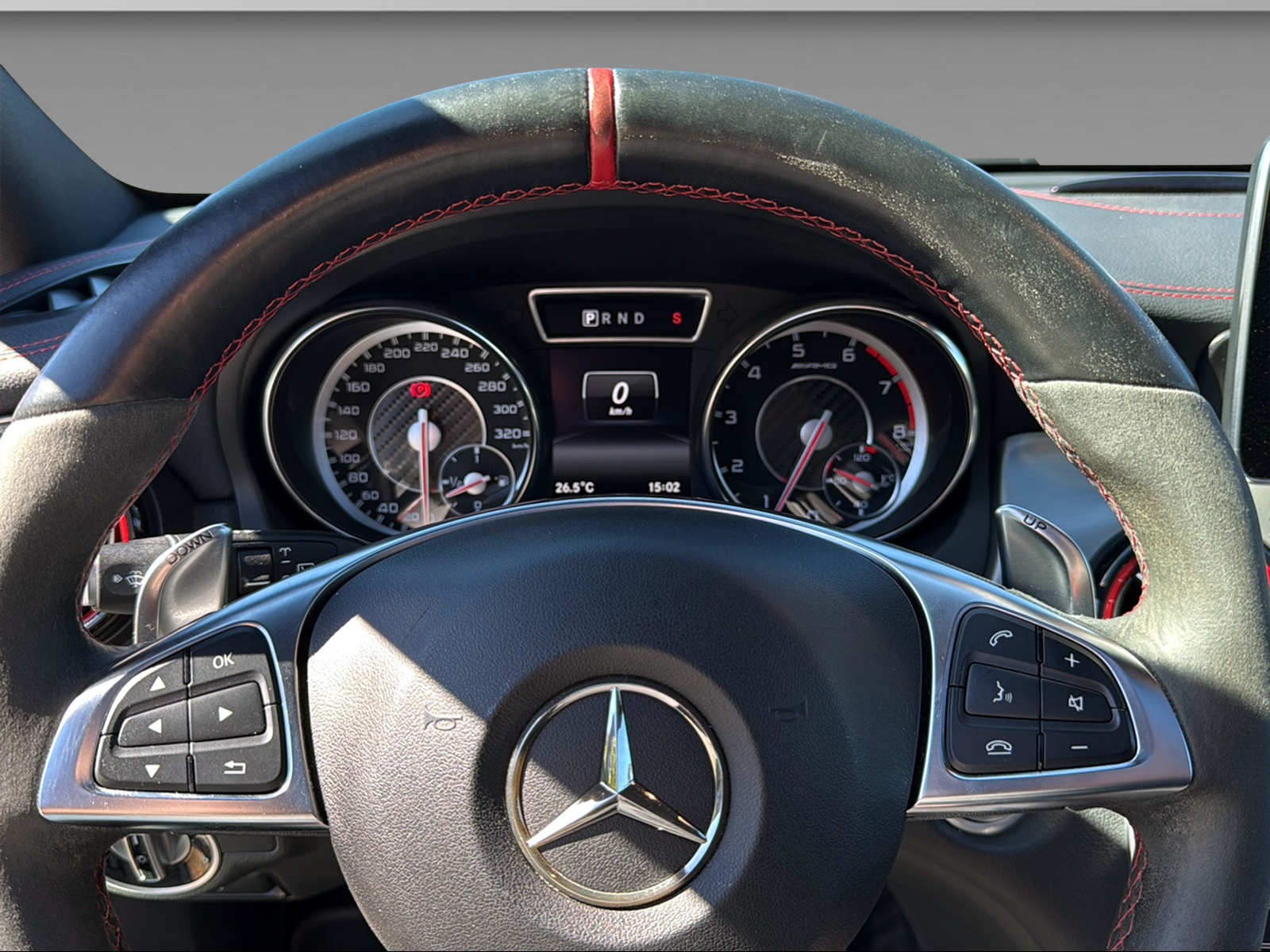 MERCEDES-BENZ CLA 45 AMG 4m Shooting Brake-image-17