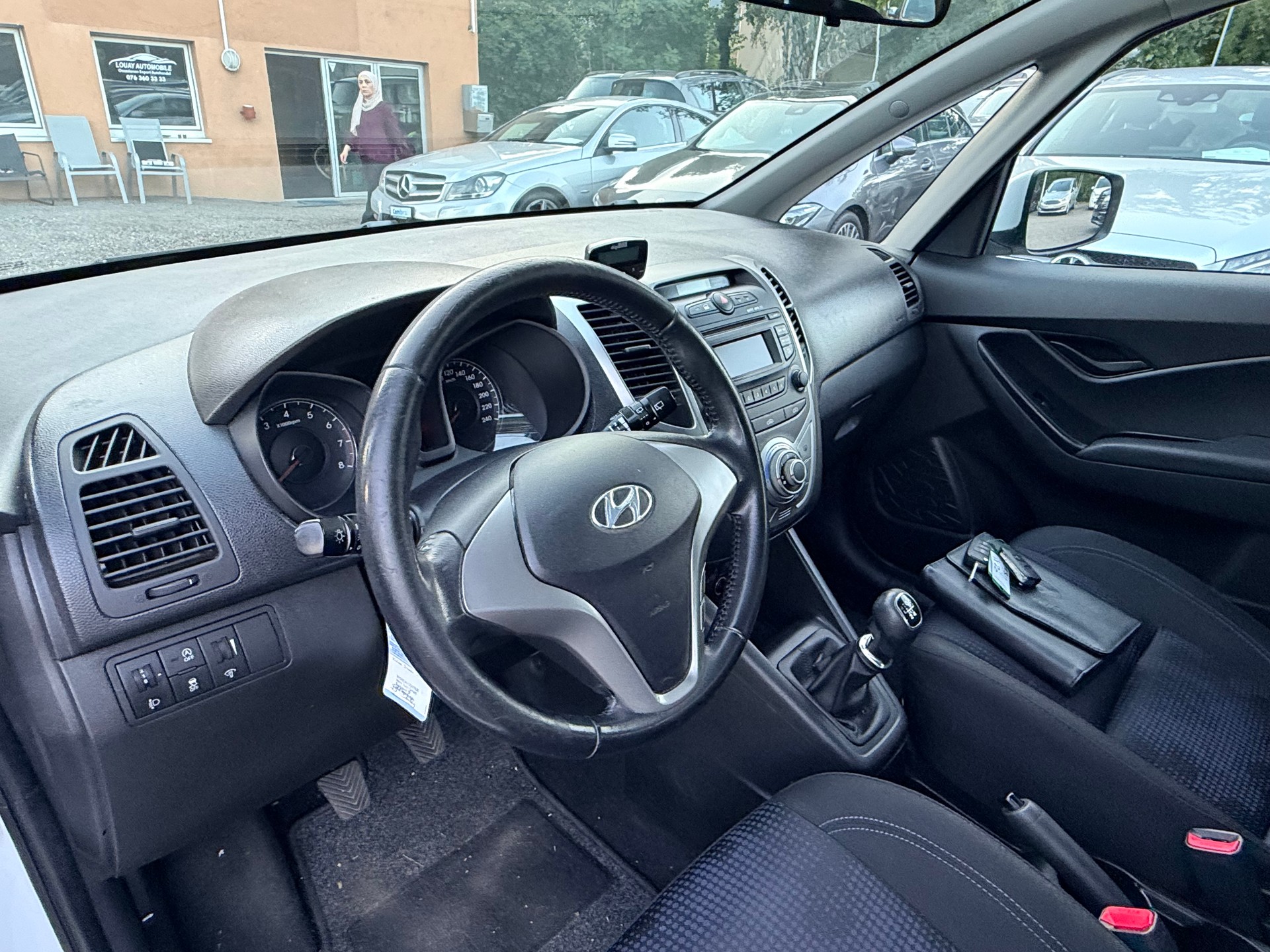 HYUNDAI iX20 1.4 Comfort-image-9