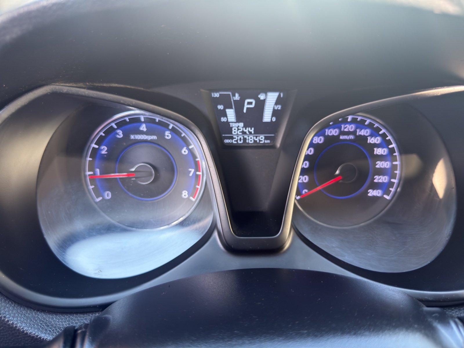 HYUNDAI iX20 1.6 Style Automatic-image-9