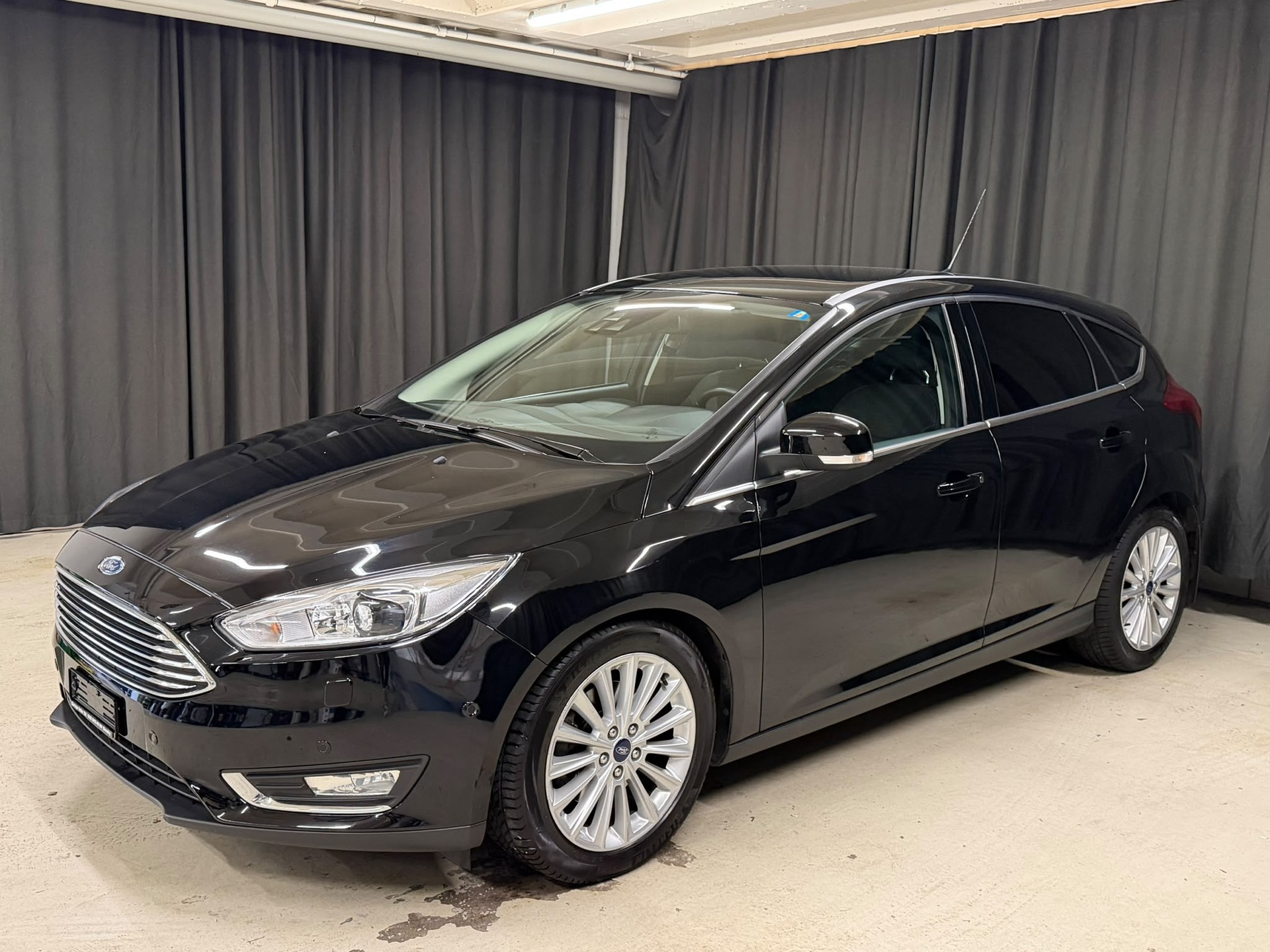 FORD Focus 1.5 SCTi Titanium X Automatic-image-0