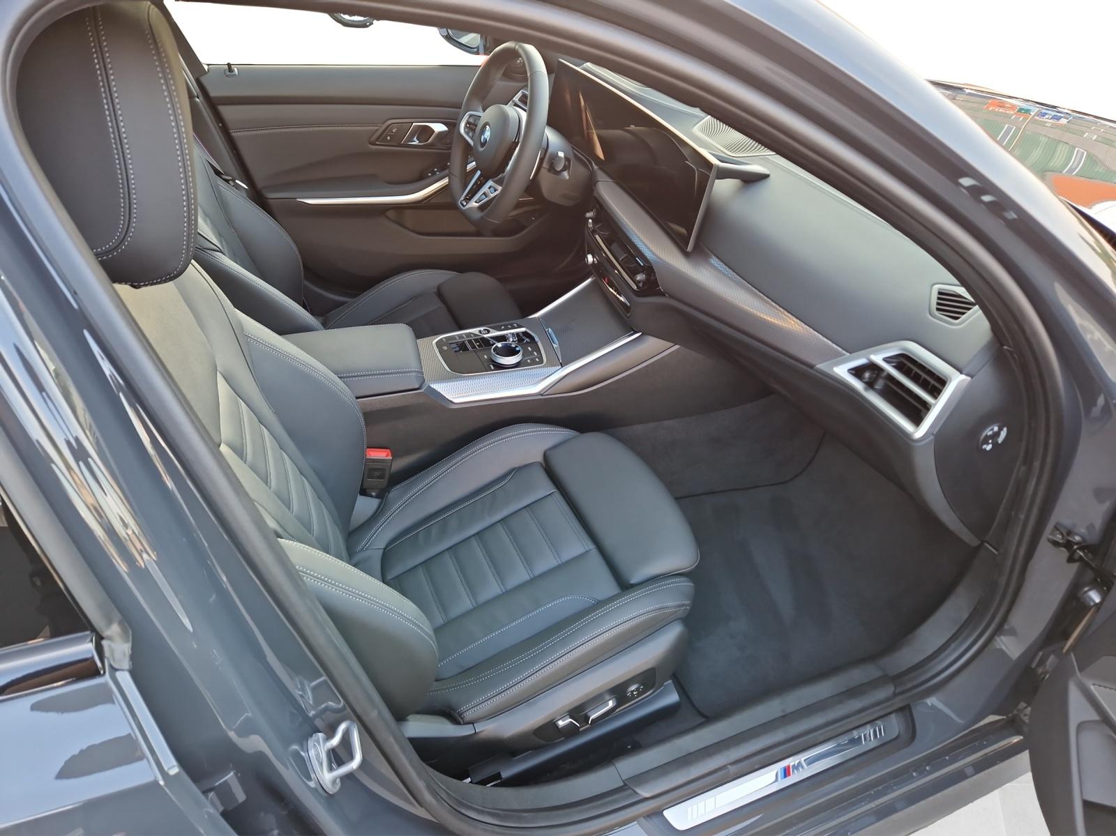 BMW 330d xDrive Touring M Sport Pro-image-13