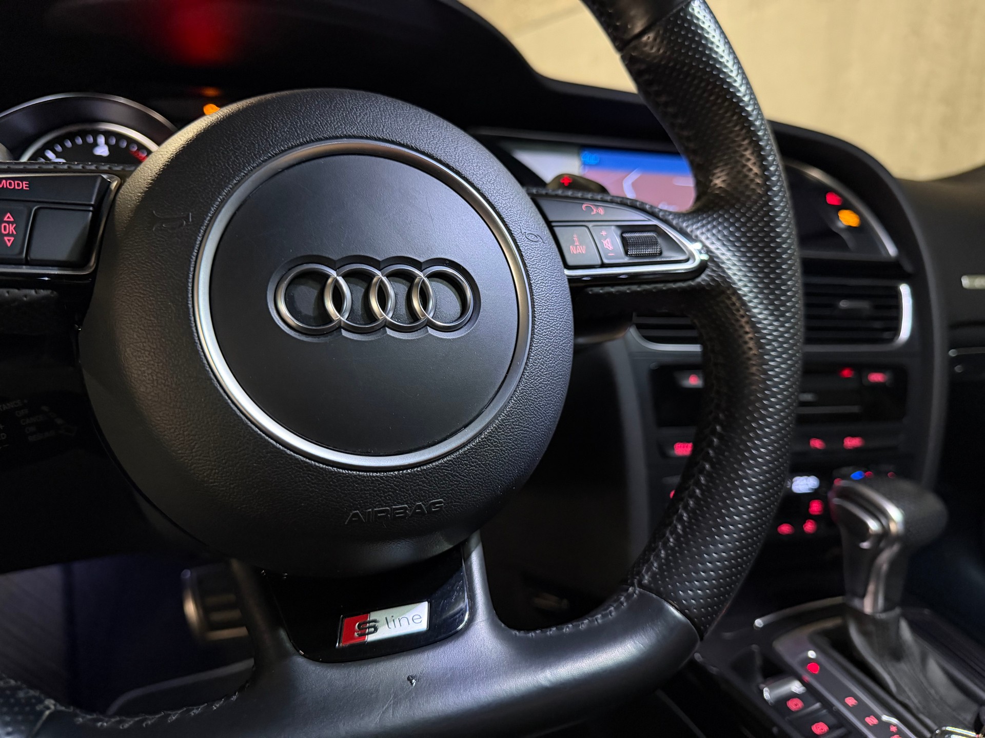 AUDI A5 Sportback 3.0 TDI clean diesel quattro S-tronic / Frisch MFK / RS5 Look / Leder / Led / Multimedia / Kamera / Toterwinkel /-image-24