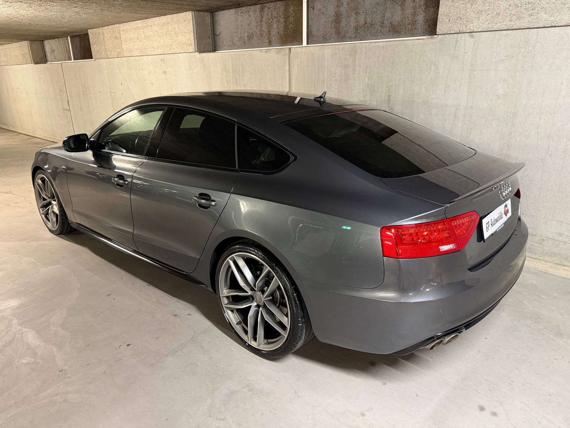 AUDI A5 Sportback 3.0 TDI clean diesel quattro S-tronic / Frisch MFK / RS5 Look / Leder / Led / Multimedia / Kamera / Toterwinkel /-image-2