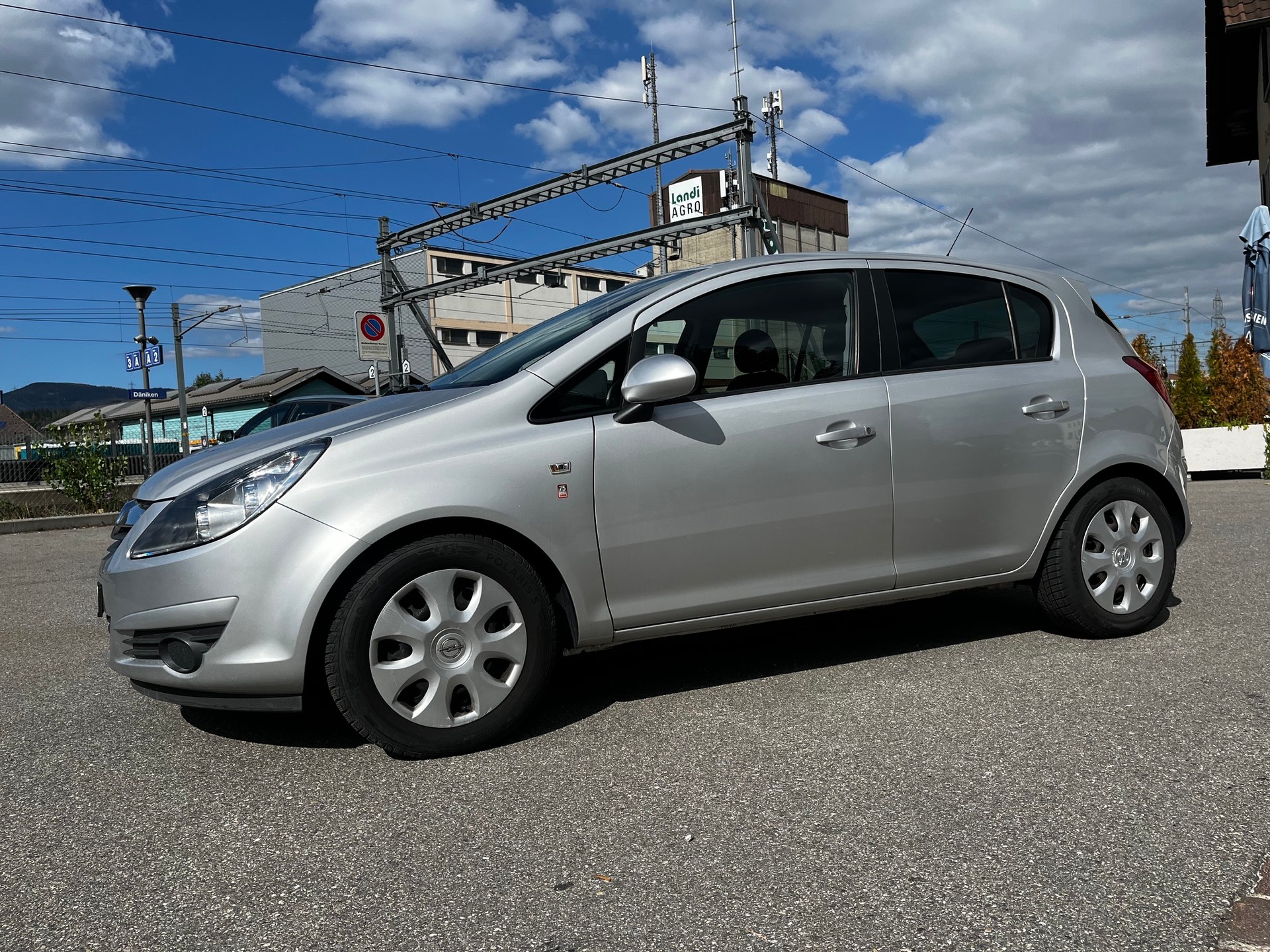 OPEL Corsa 1.4 TP Anniversary Automatic-image-1