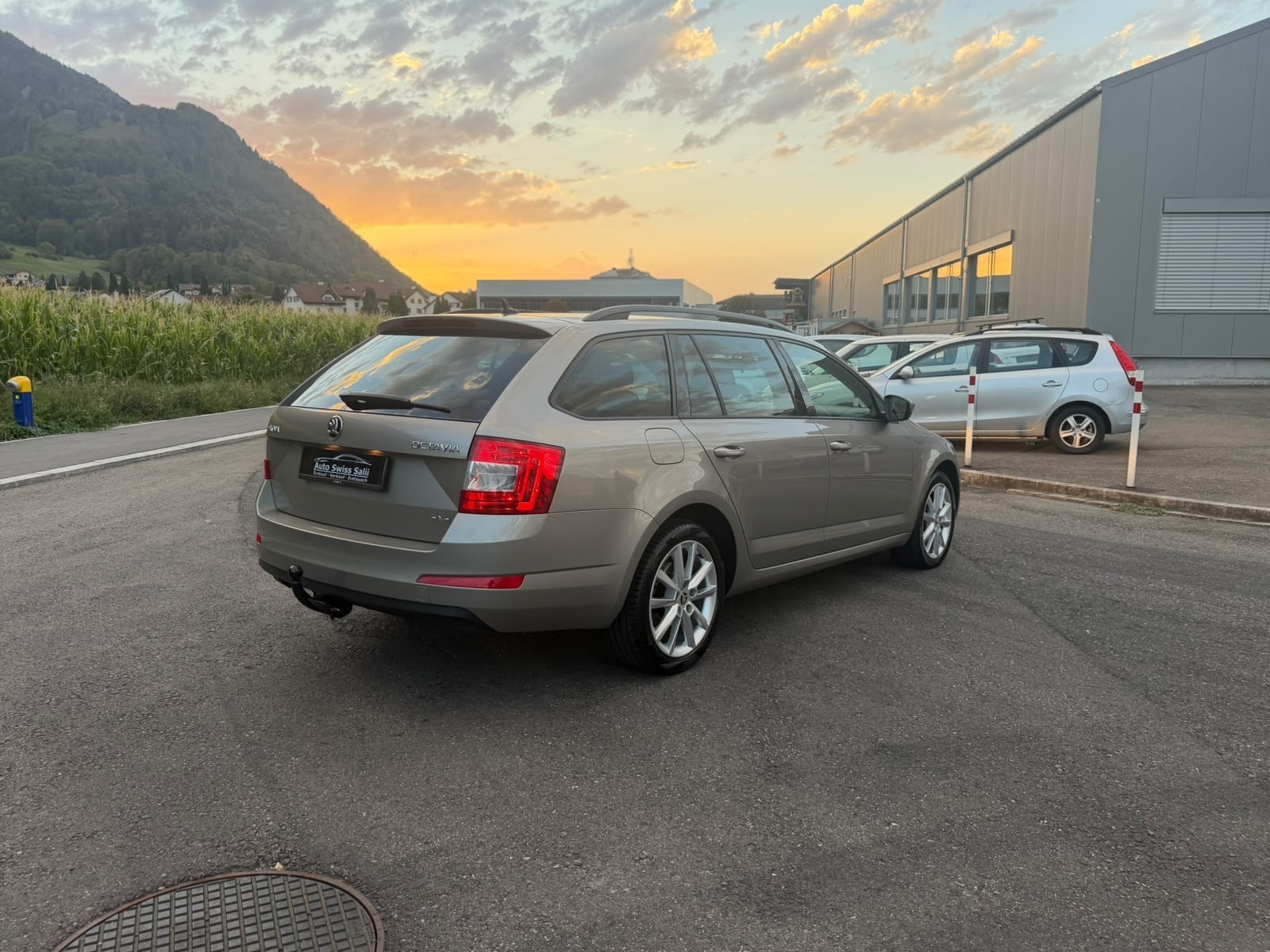 SKODA Octavia Combi 2.0 TDI Fresh DSG-image-3