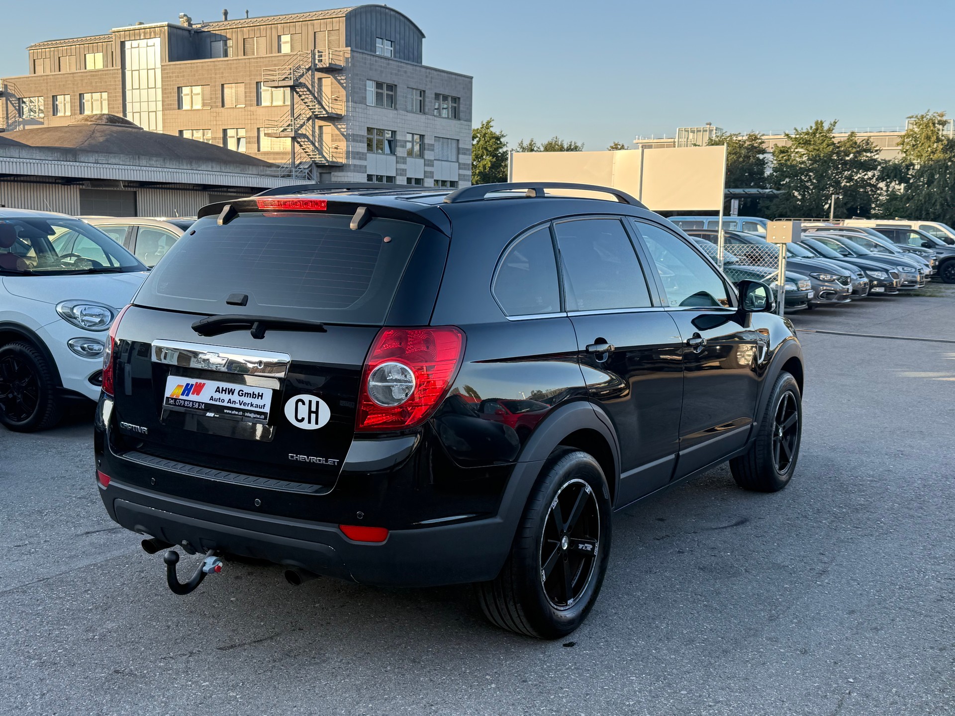 CHEVROLET Captiva 2.0 VCDi LT 4WD / Frisch ab MFK & Service / AHK 1700kg / 7 Plätzer / Leder / Sitzheizung-image-3