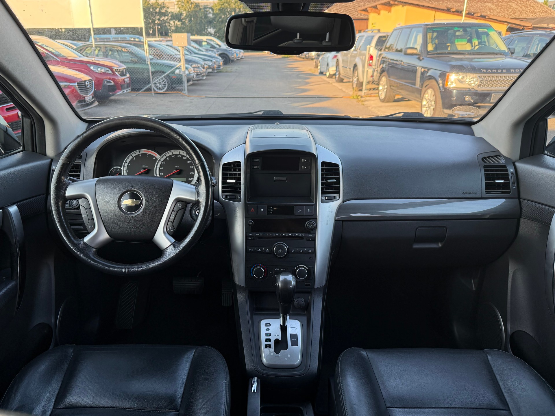 CHEVROLET Captiva 2.0 VCDi LT 4WD / Frisch ab MFK & Service / AHK 1700kg / 7 Plätzer / Leder / Sitzheizung-image-8