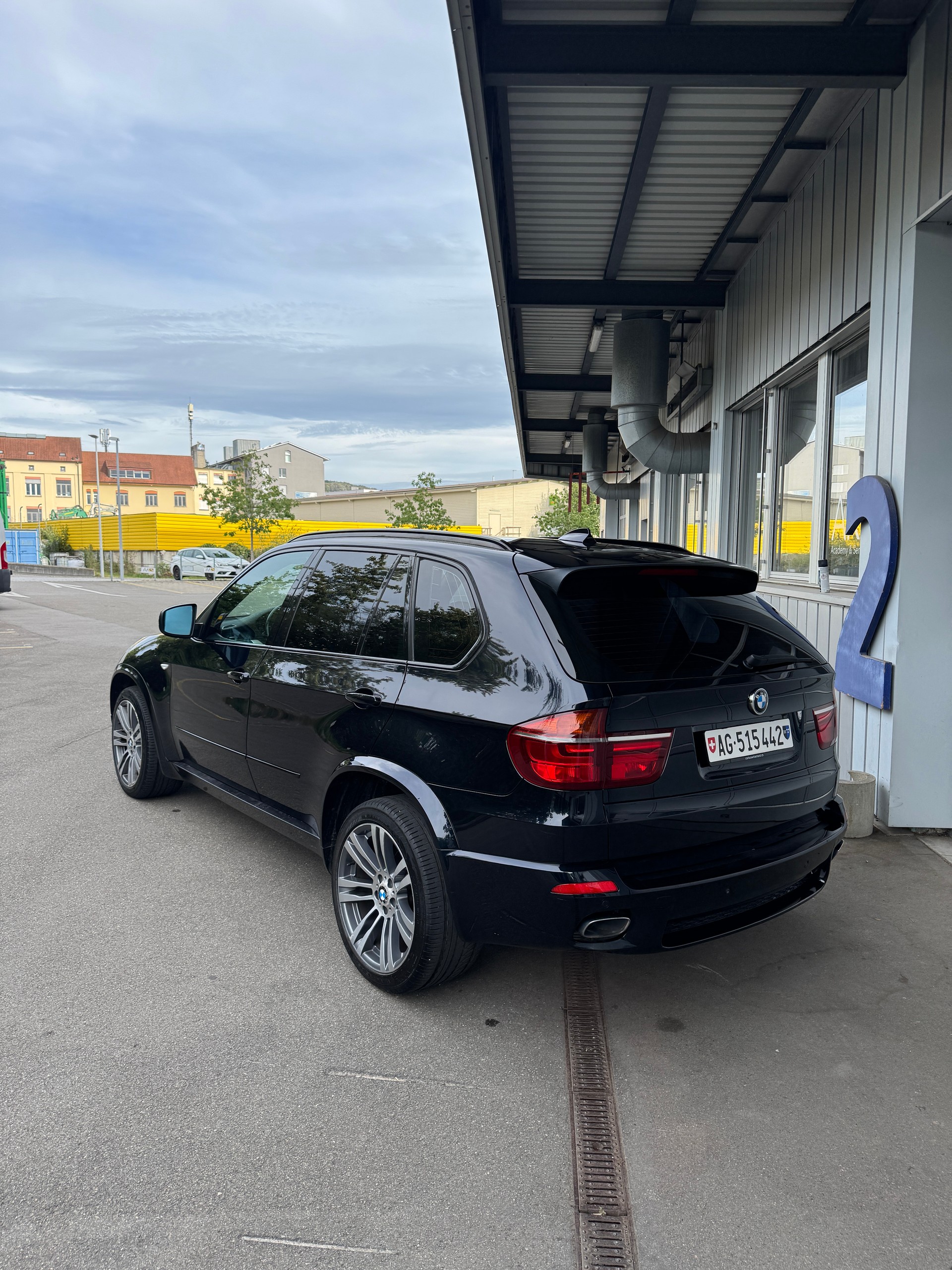 BMW 40d xDrive-image-2