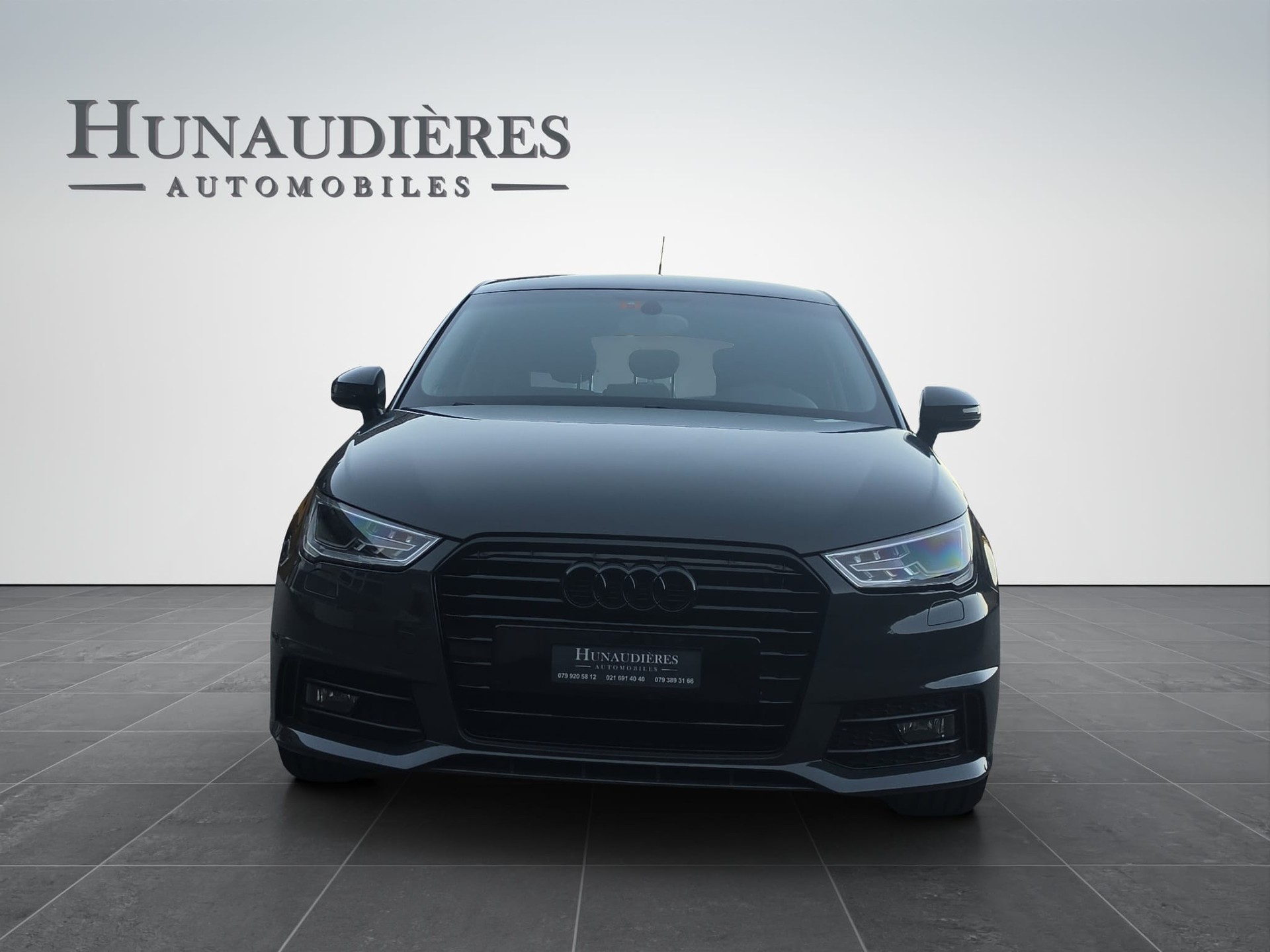 AUDI A1 Sportback 1.0 TFSI Design S-tronic-image-4
