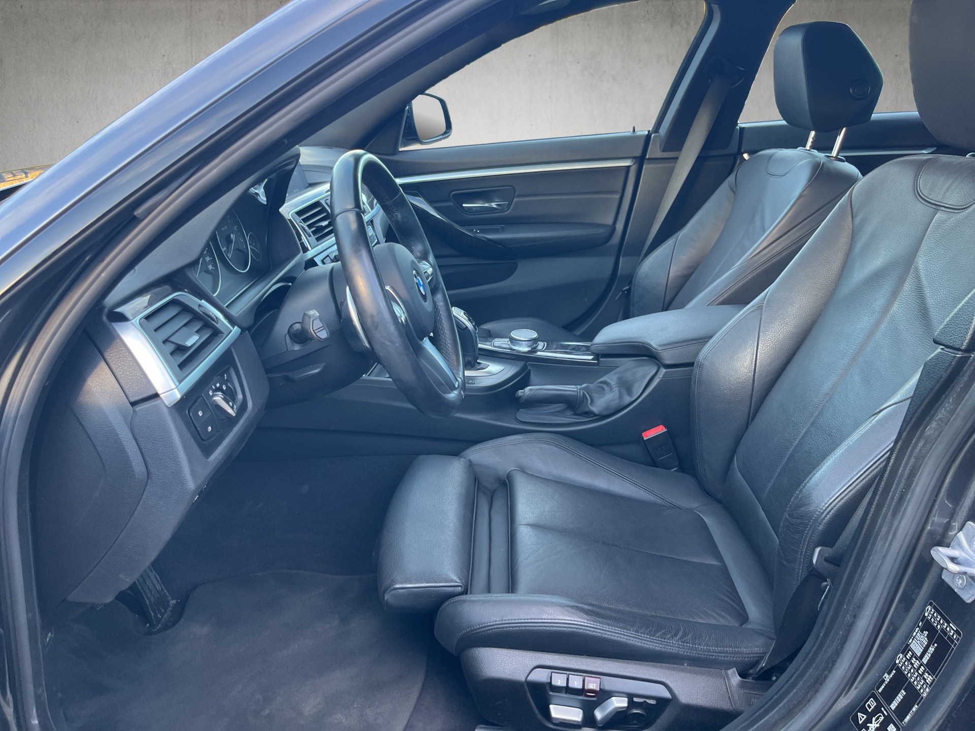 BMW 430i Gran Coupé xDrive M Sport Steptronic-image-9